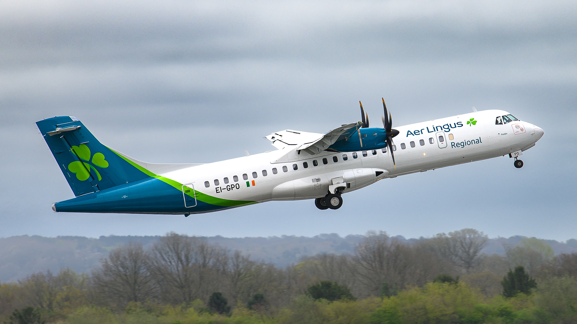 ATR 72 - EI-GPO - Manchester Airport - April 2023