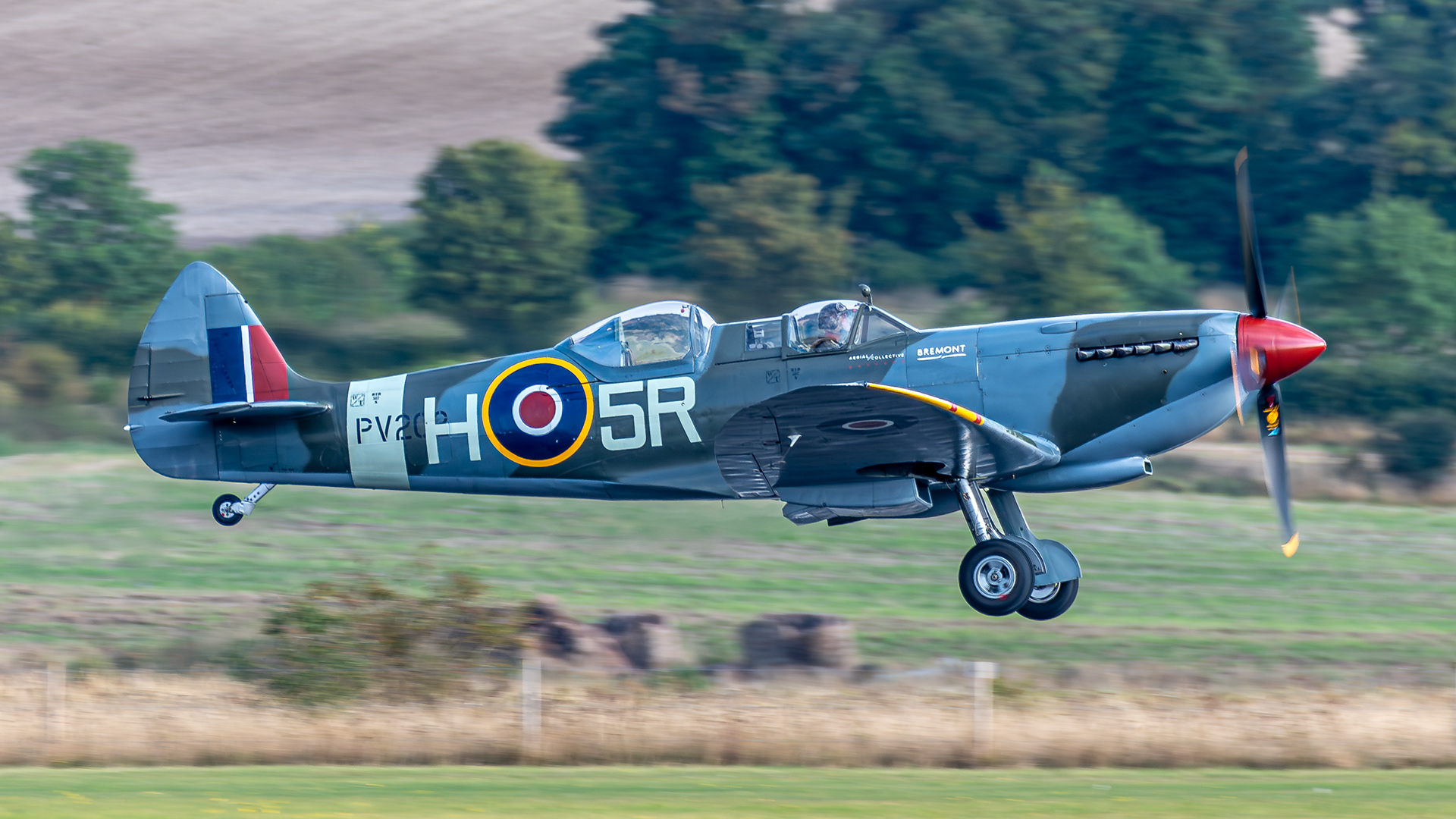 Supermarine Spitfire Mk IXT - G-CCCA / PV202 - IWM Duxford - September 2021