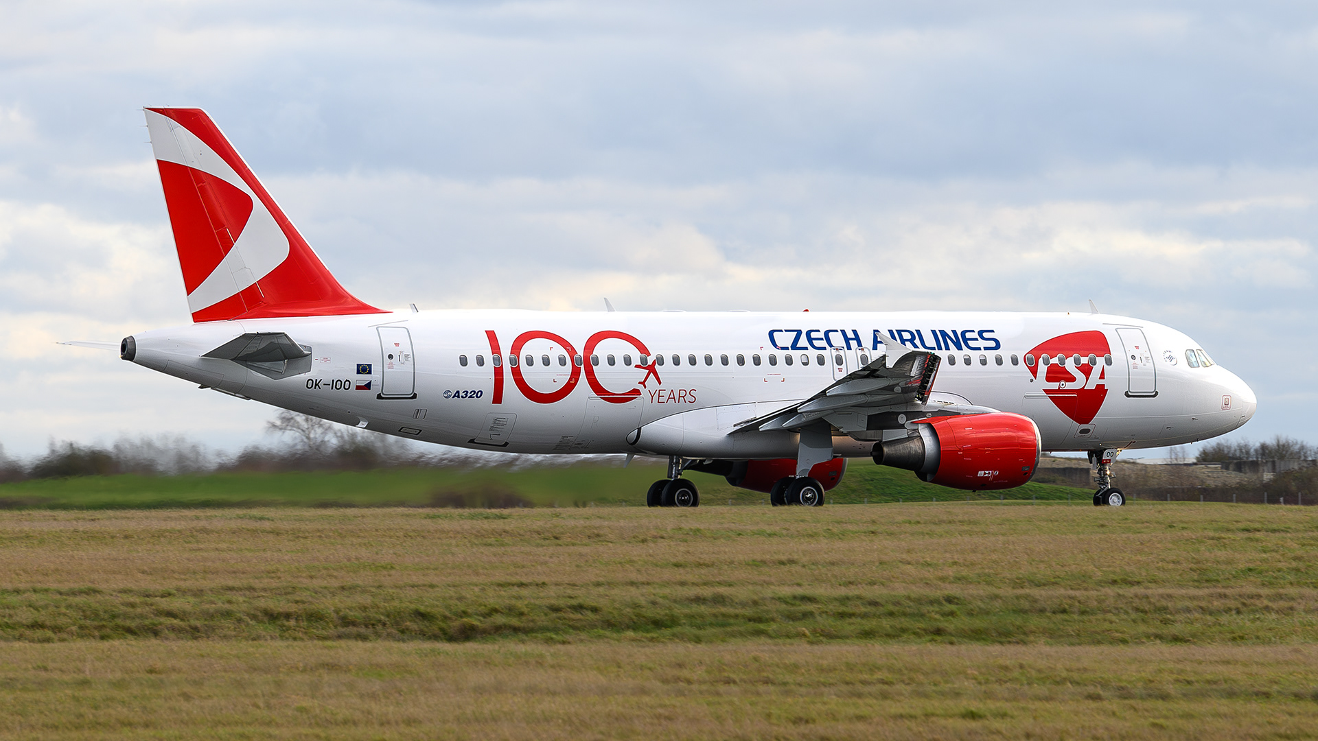 Airbus A320-214 - OK-IOO - London Stansted Airport - December 2023