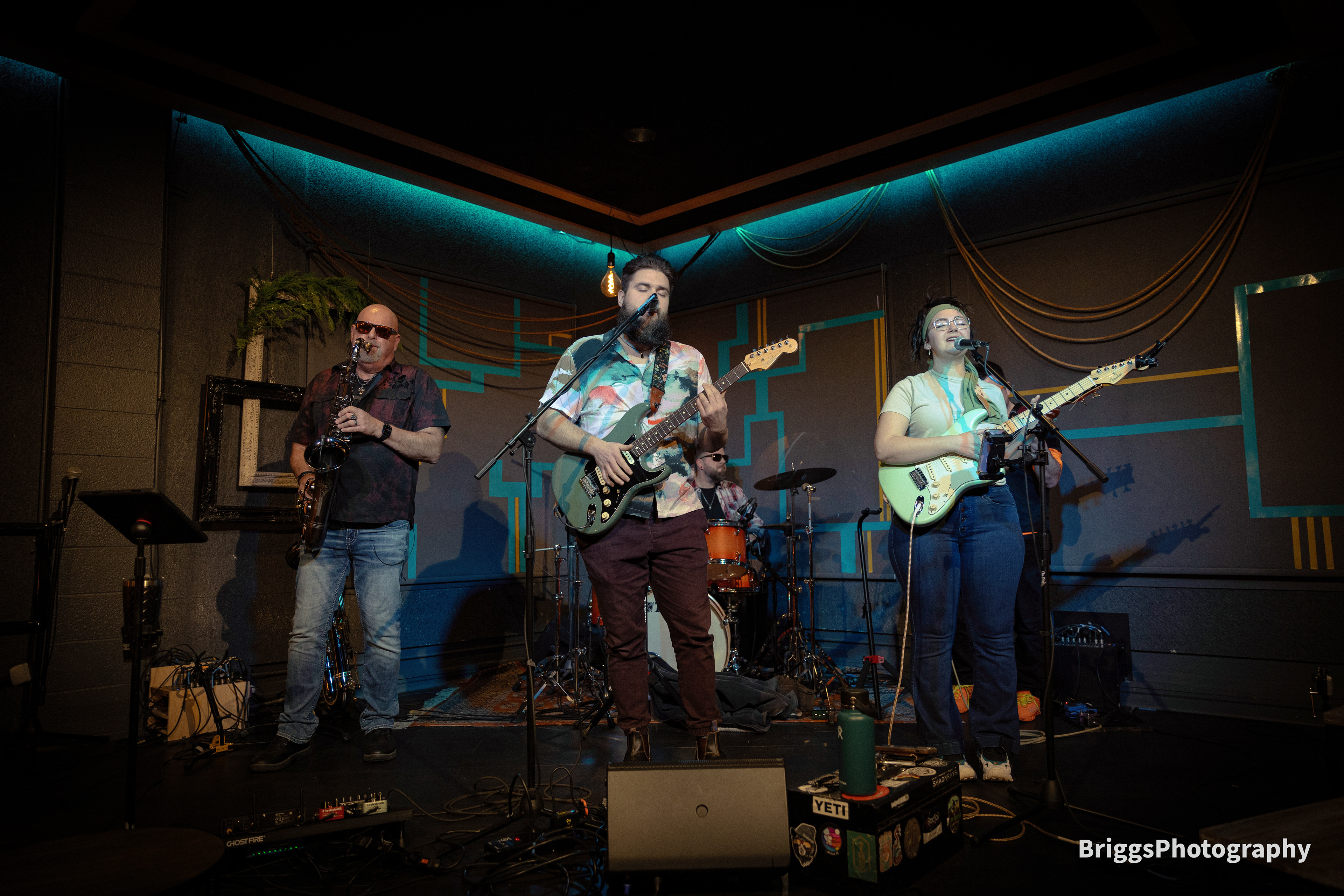 Simply in Time | The Stray Cafe | Grand Rapids, MI | March 03/02/2024