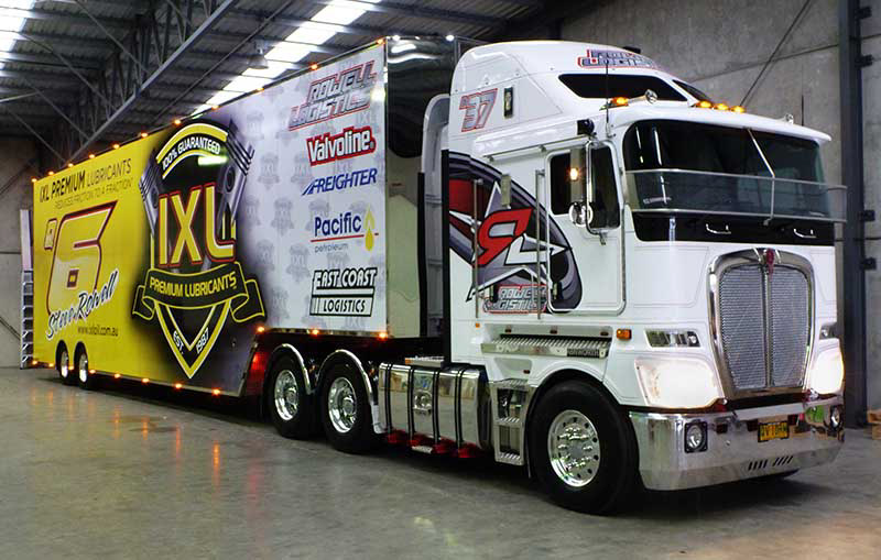 Transporter for Rowell Logistics with large format latex prints