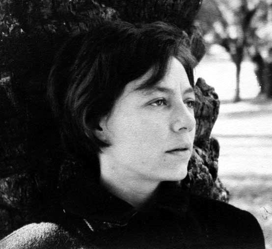 Flora Pizarnik, connue sous son nom de plume Alejandra Pizarnik (1936-1972), était une poète, essayiste et traductrice argentine. Photo: Sara Facio