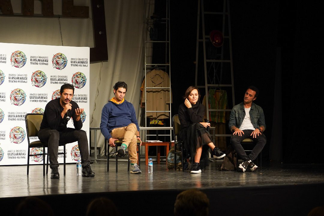 AÜ Tiyatro Festivali, Mert Fırat, Didem Balçın, Onur Dilber ve Özgün Aydın Söyleşisi