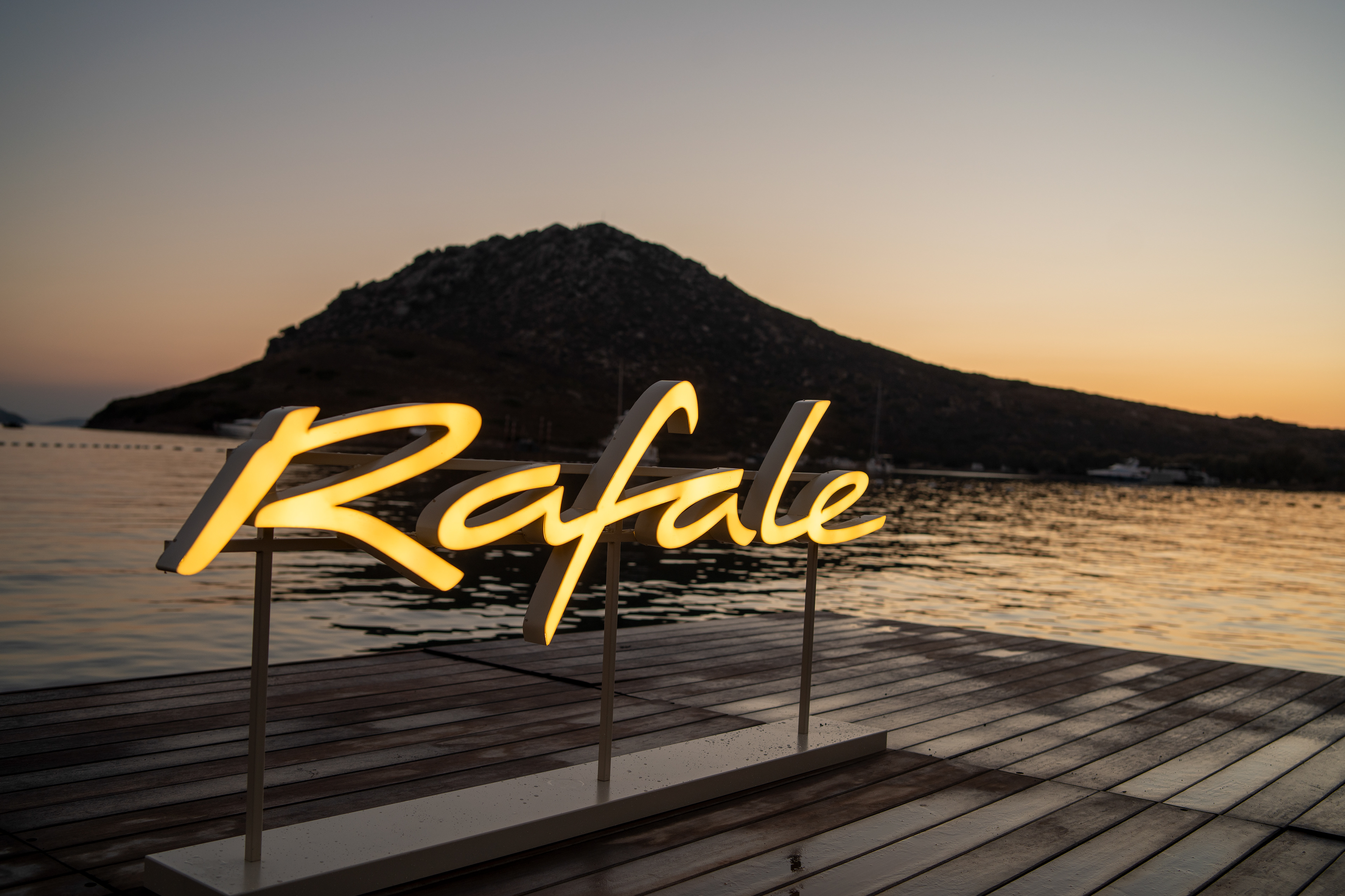 Renault Rafale Lansman #RüzgarınaKapıl