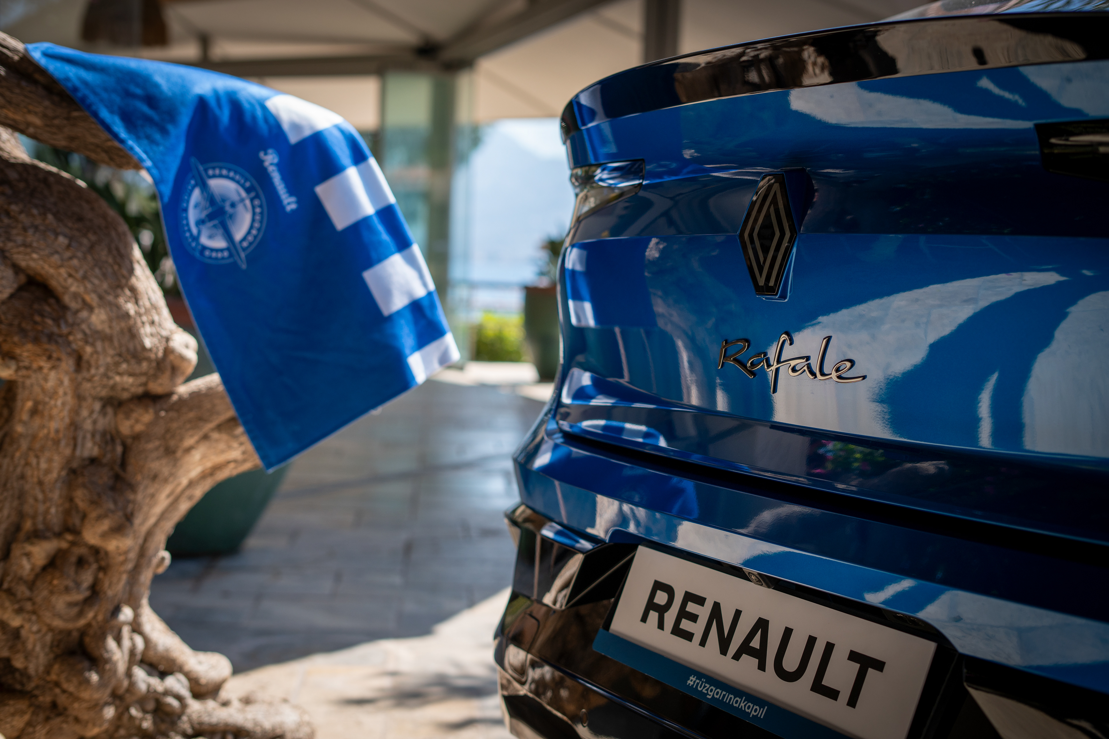 Renault Rafale Lansman #RüzgarınaKapıl