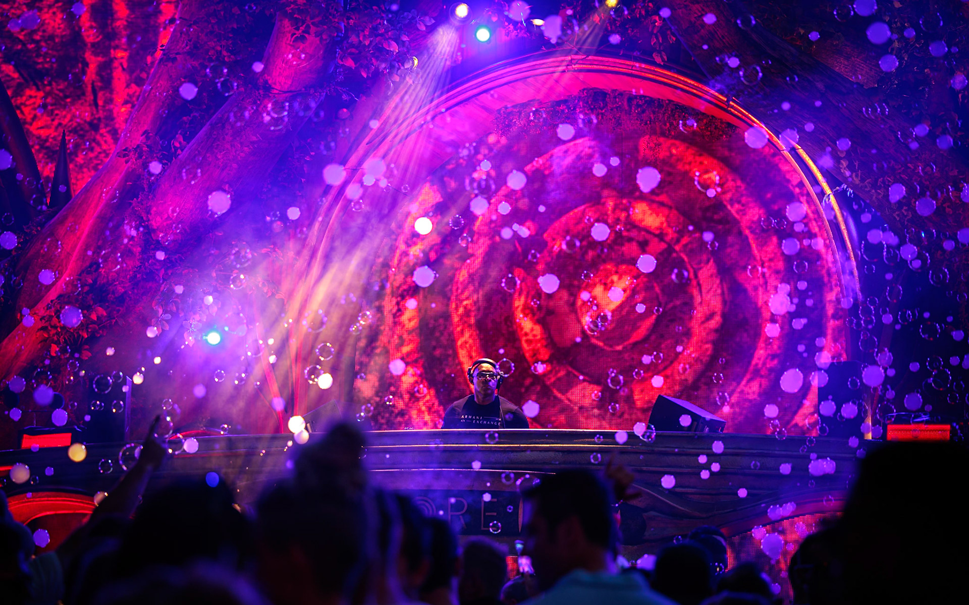 Kevin Saunderson. Een van "The Belleville Three", de mannen die samen techno op te trein zetten.