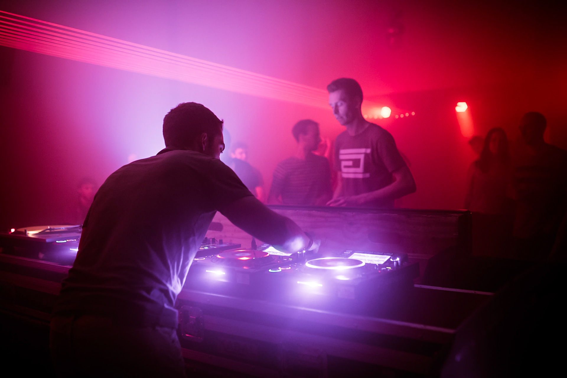 Double U Jay @ L'Endurance