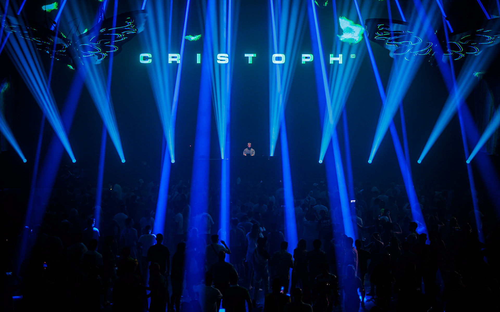 De Freedom stage maakte meteen indruk.