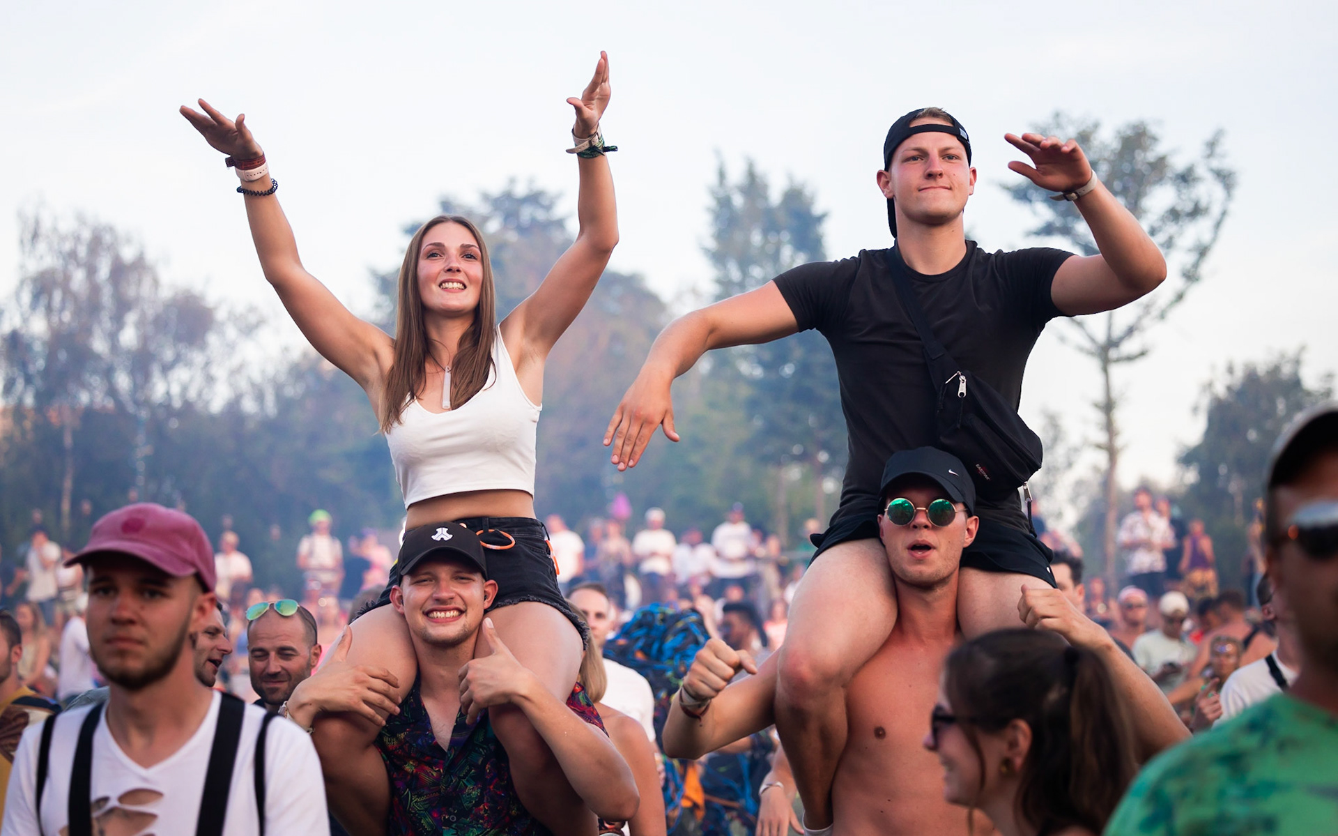 Schoudertjezitje bij Vize.