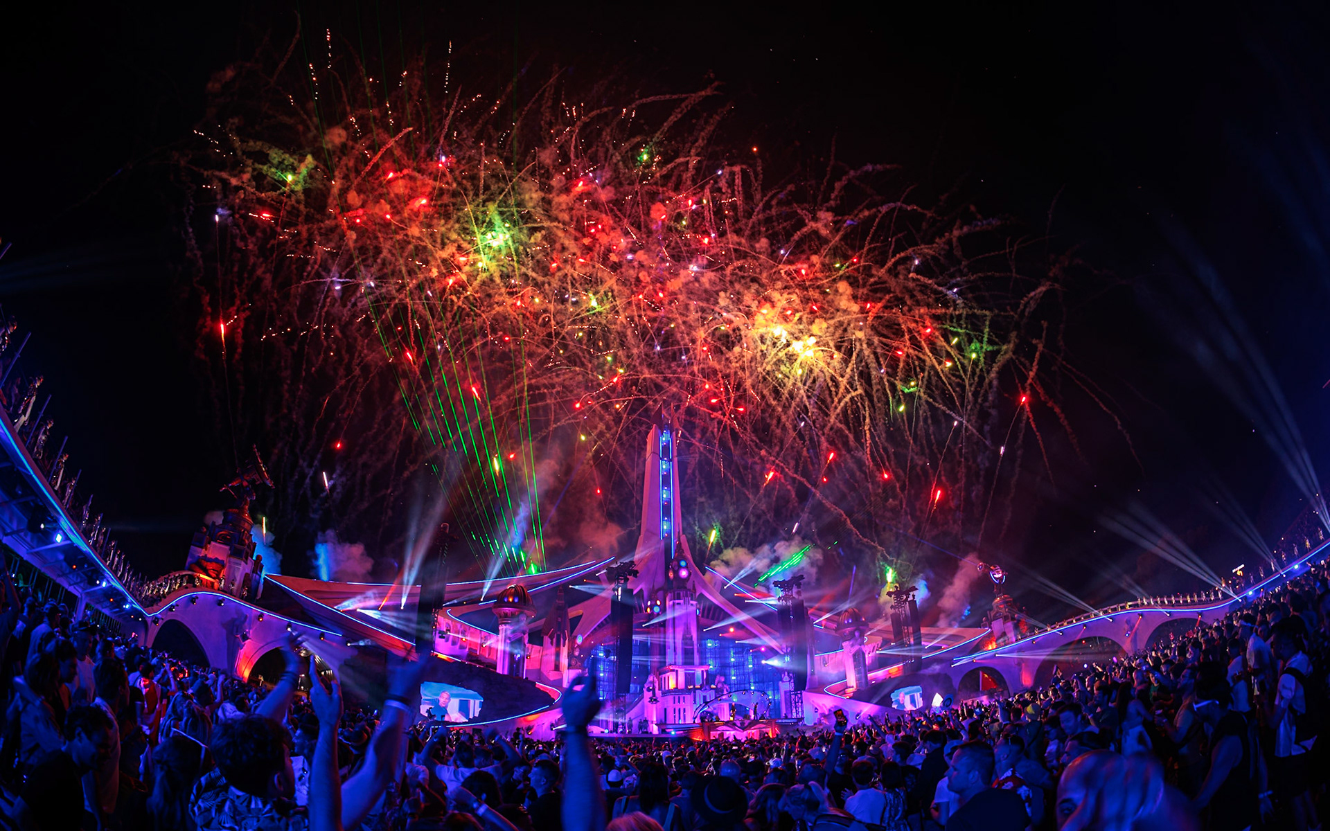 Niet meteen techno, maar je moet toch langs de mainstage passeren.