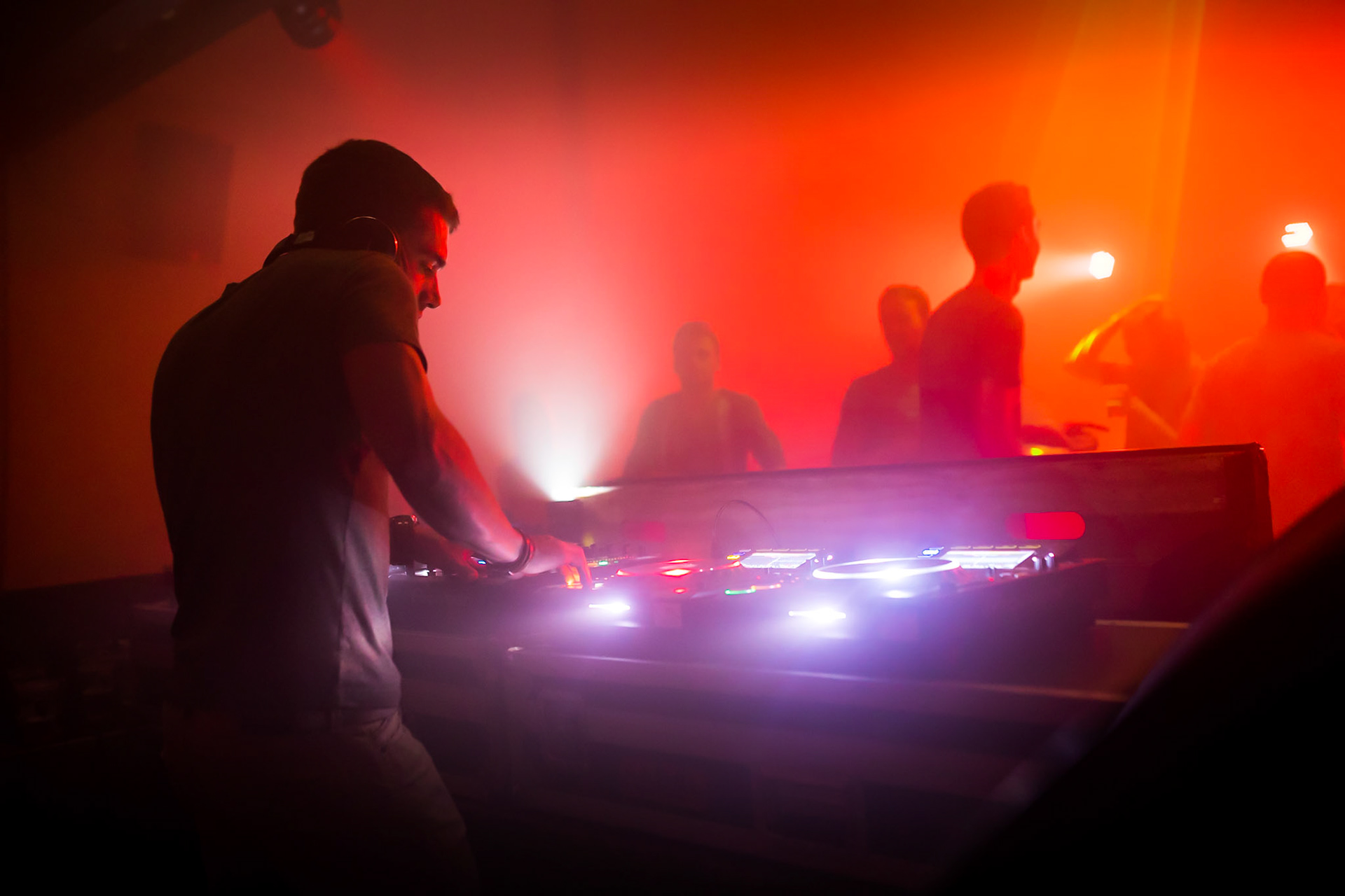 Double U Jay @ L'Endurance