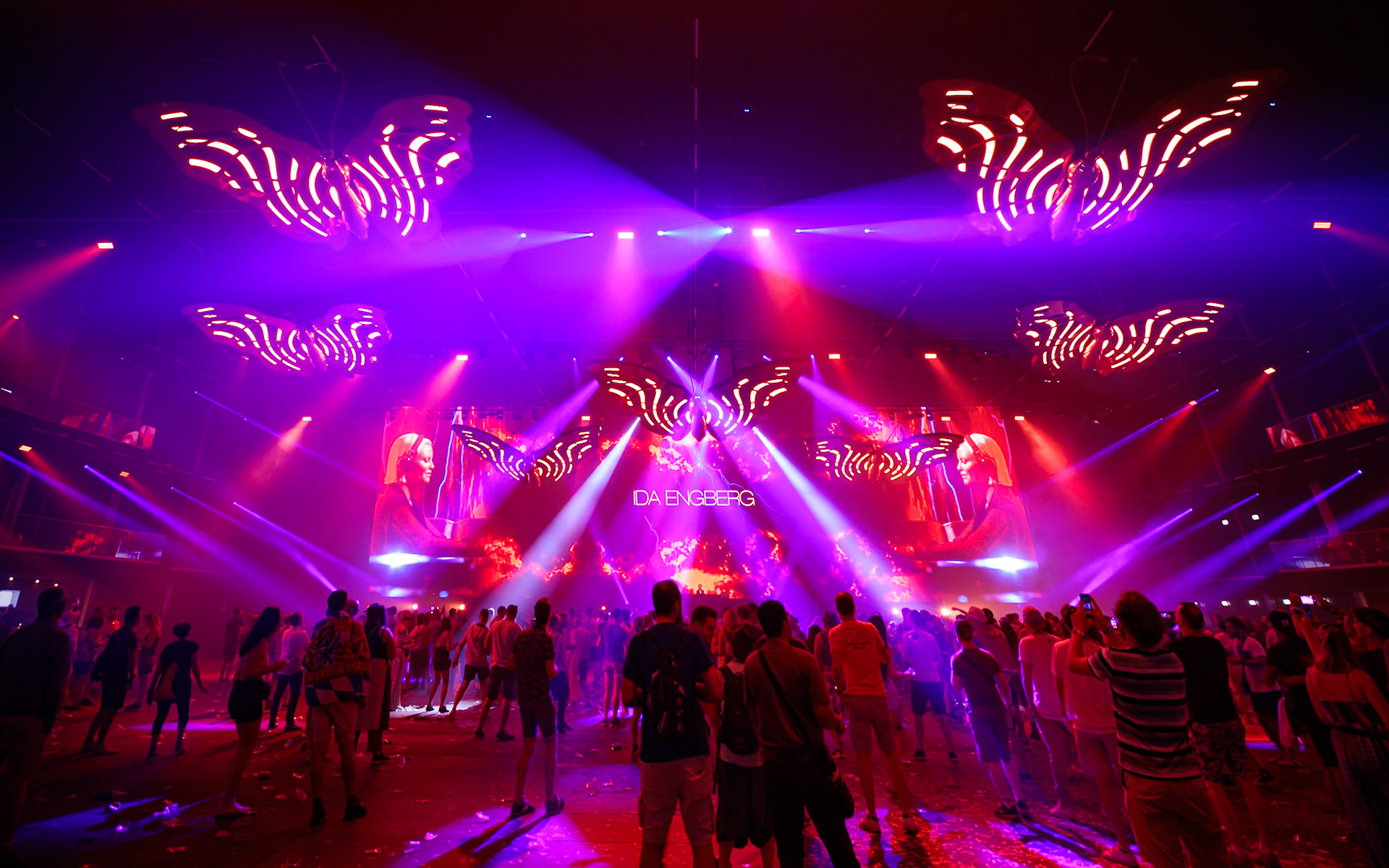 Ida Engberg. Vroeg op de dag, er was jammer genoeg nog niet veel volk. Waarschijnlijk het beste setje dat ik die dag gehoord heb.