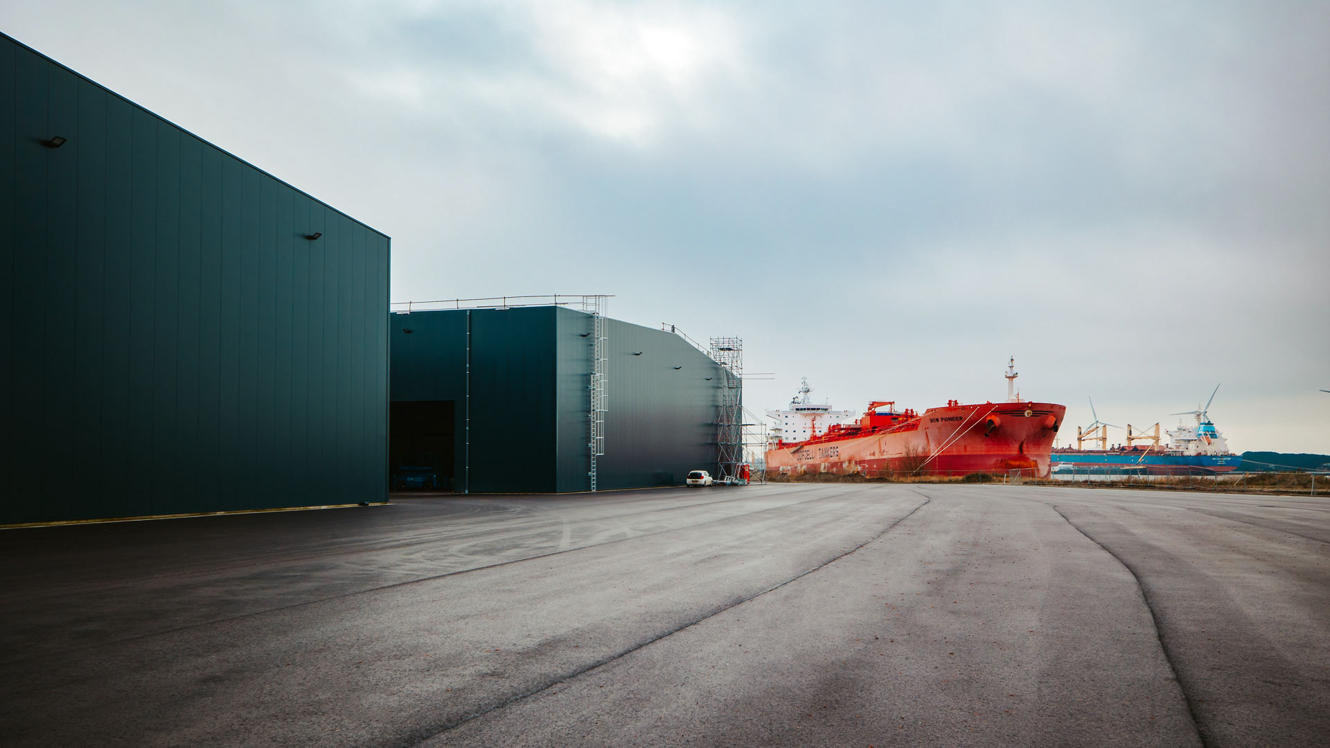 Industrial photography of big ships and cargo buildings