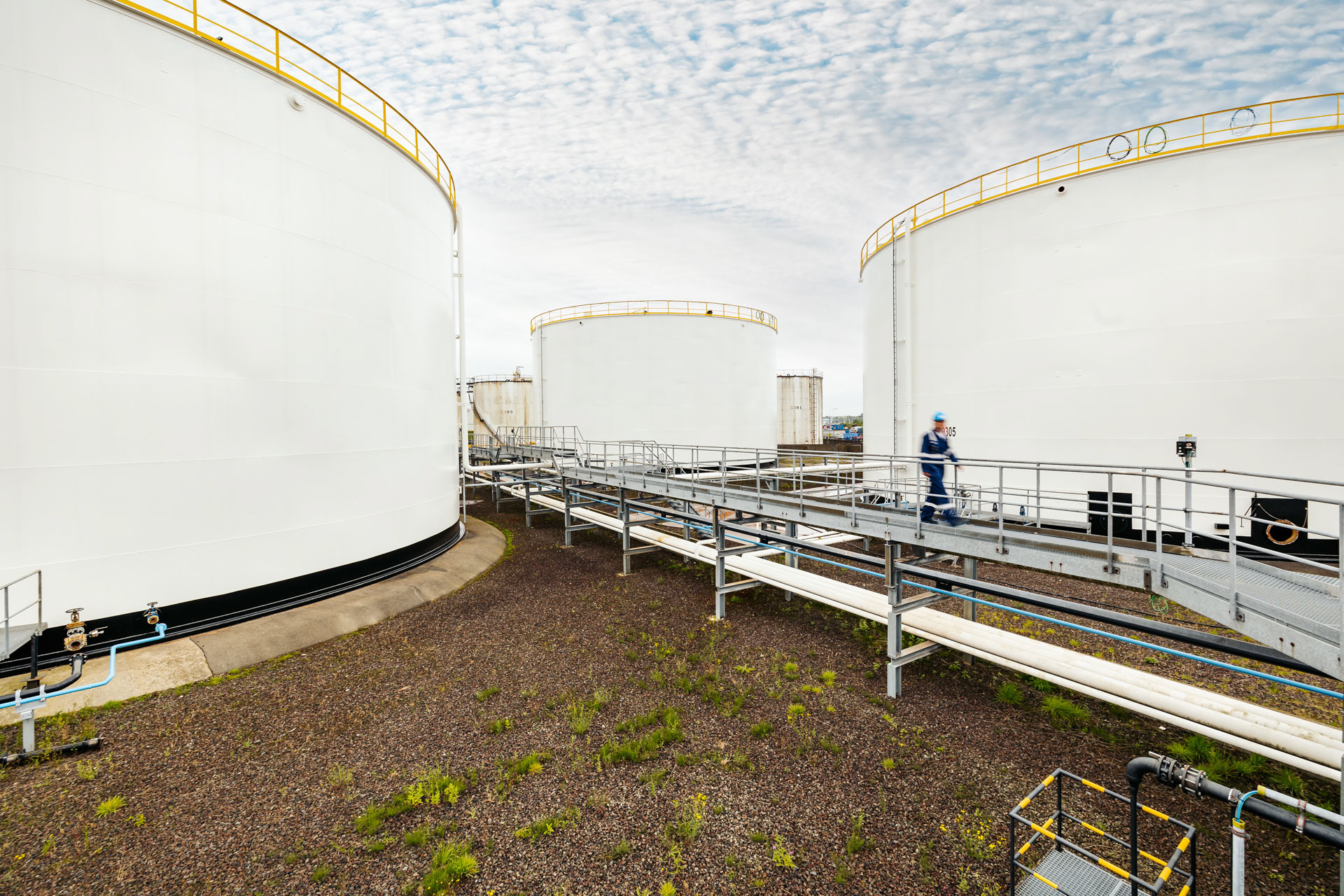 Brandstofopslag in Haven Amsterdam  - Industriële fotografie Jesse Kraal