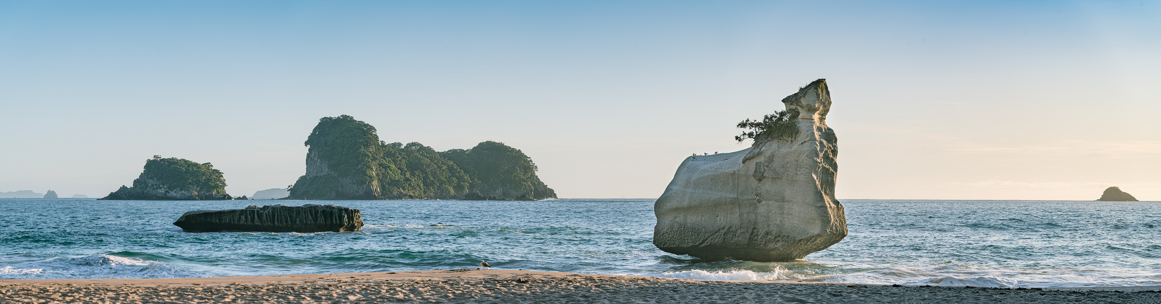 Cathedral Cove, NZ