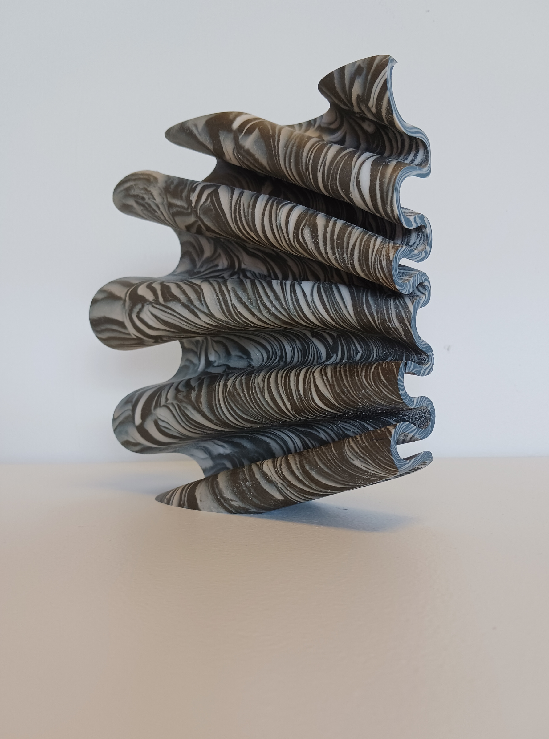 New Wave, 8"x8"x3"