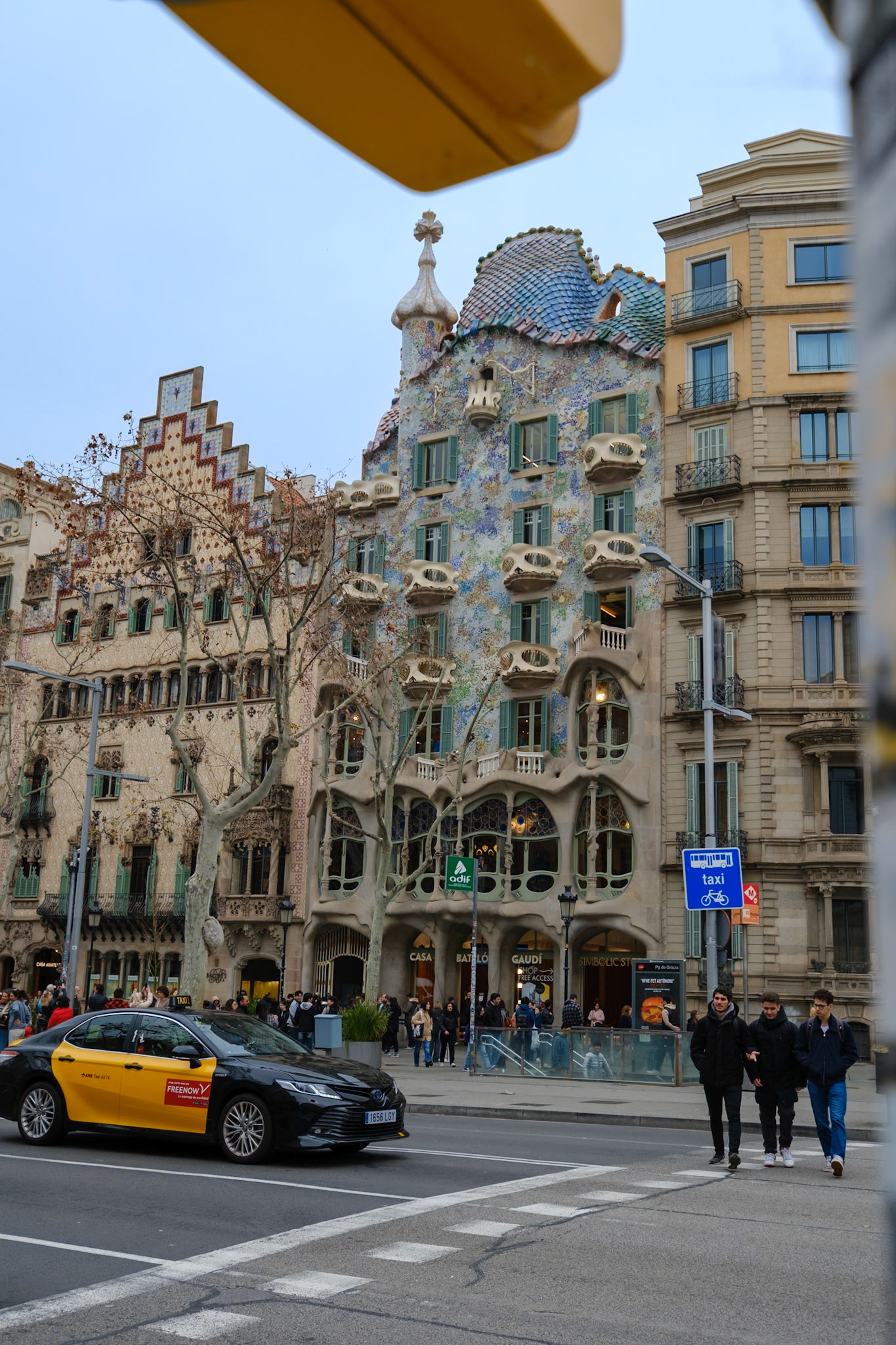 La Casa Batlló est un édifice moderniste conçu par l'architecte Antoni Gaudí