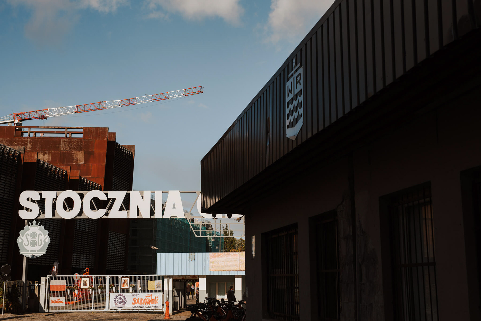 Industrialna sesja ślubna w stoczni gdańskiej