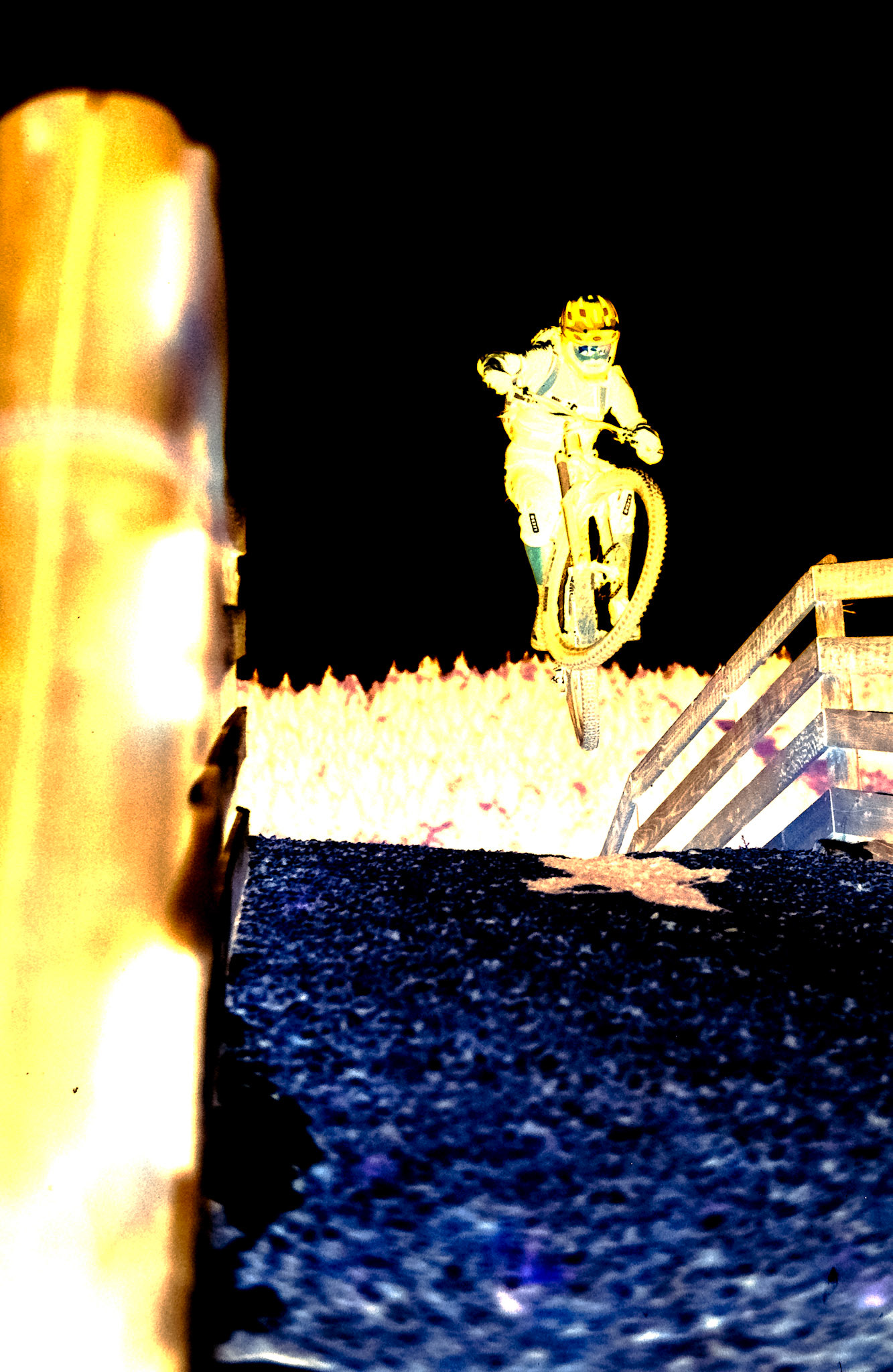 Nikon F5 | KODAK VISION3 50D Color Negative Film 5203/7203 50Lab developed in