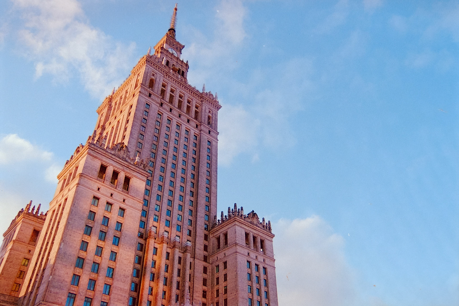 Nikon F5 | Nikkor AF-I 50mm F1.4 | Kodak Ultramax 400 400 @ 800, +1 devLab developed in