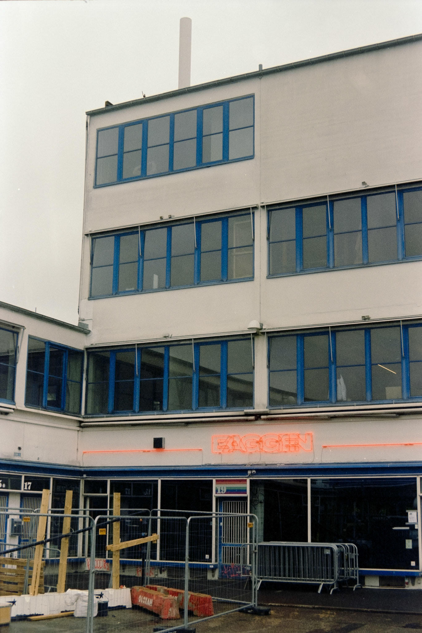 Nikon F5 | Kodak Vision3 250D 250