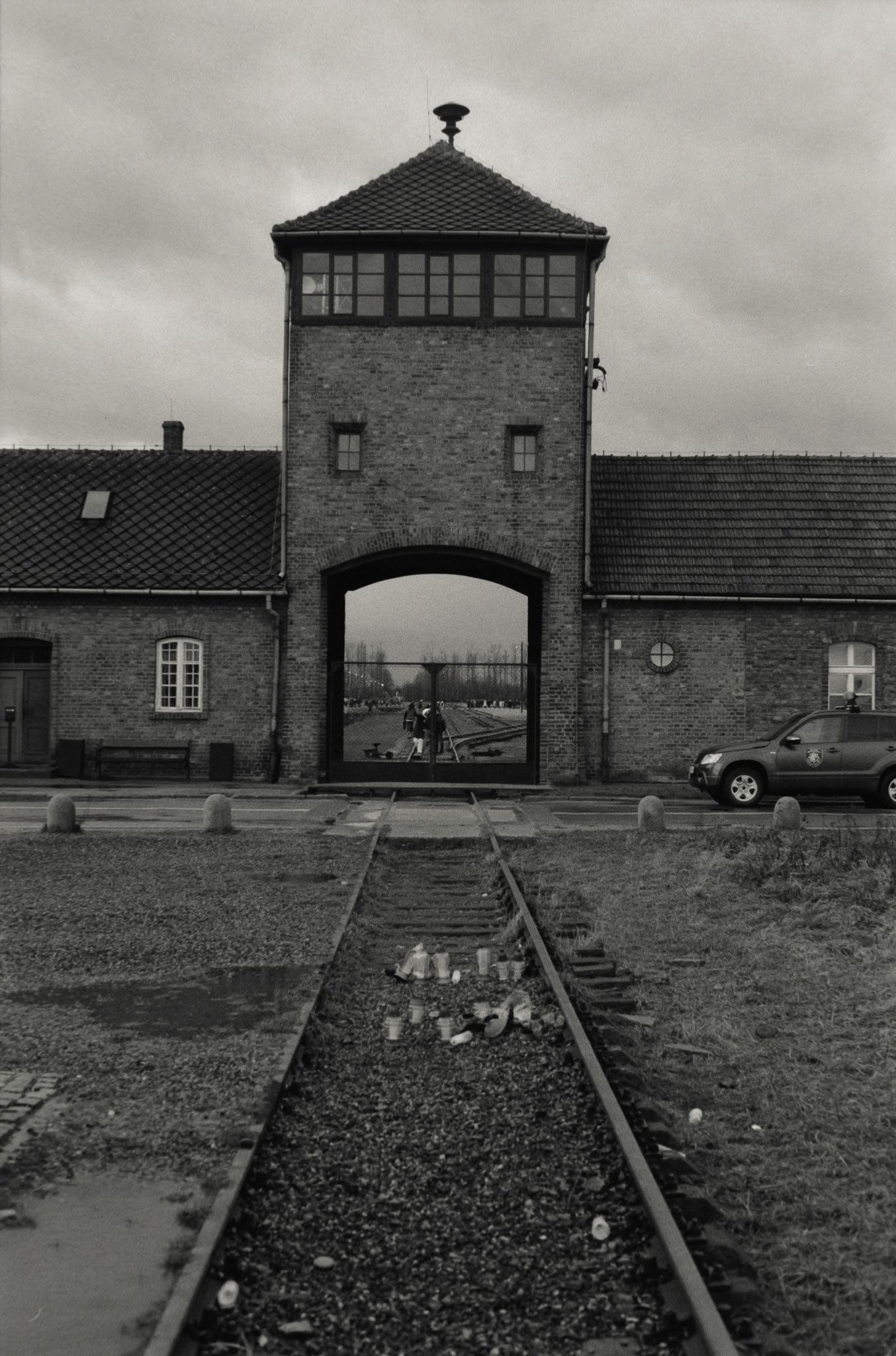 Nikon F5 | Nikkor AF-I 50mm F1.4 | Delta 400 400 @ 800, +1 devLab developed in