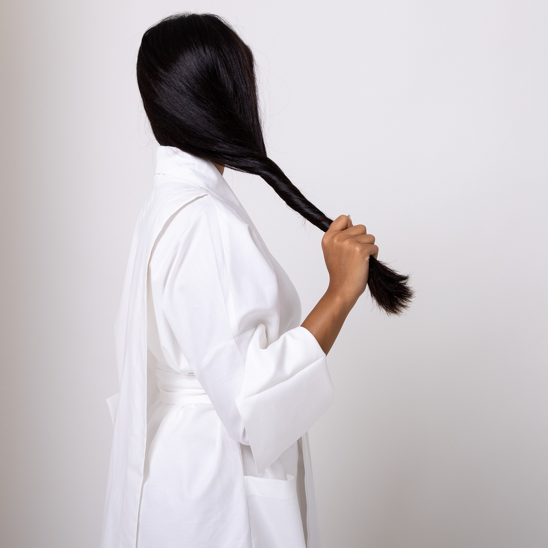 Fashion Photoshoot - Paper Pillar Set up - Melankaya Photography Kuwait