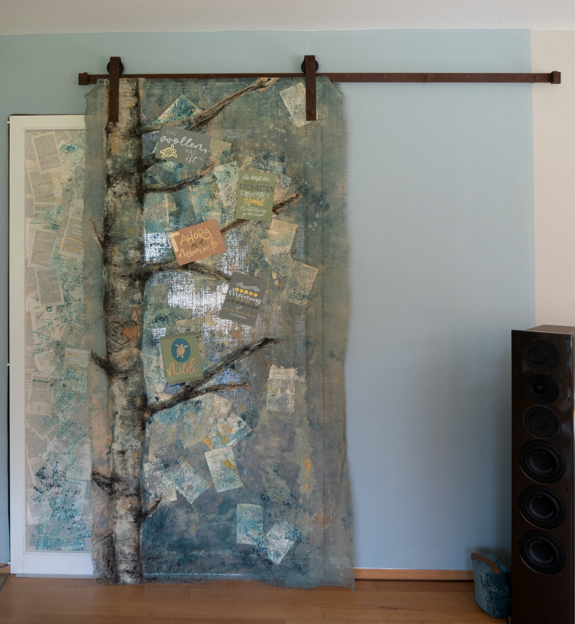 Home Is A Feeling *III* - creative door cover *Wisdom Tree*
