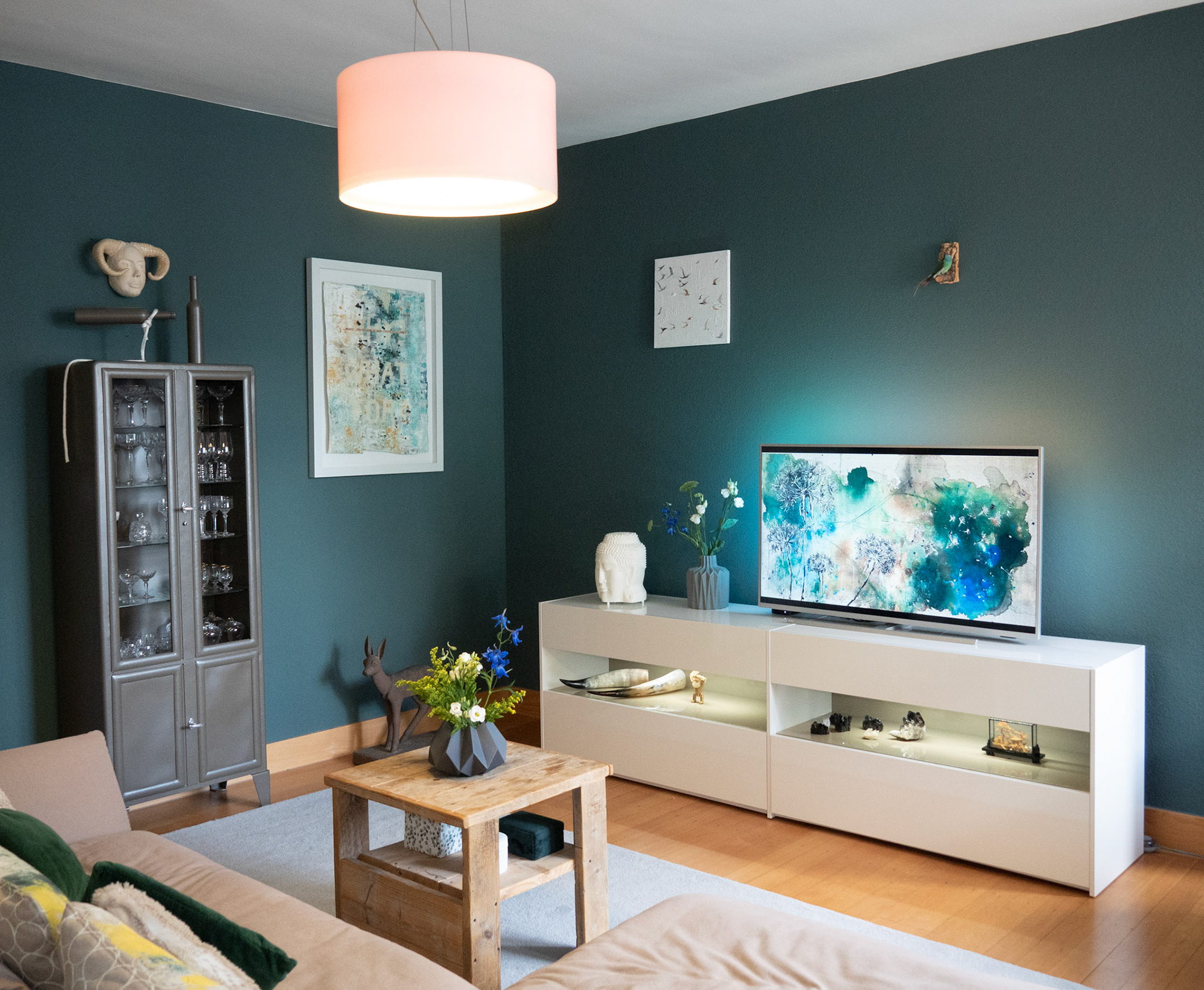 Home Is A Feeling *I* - living room