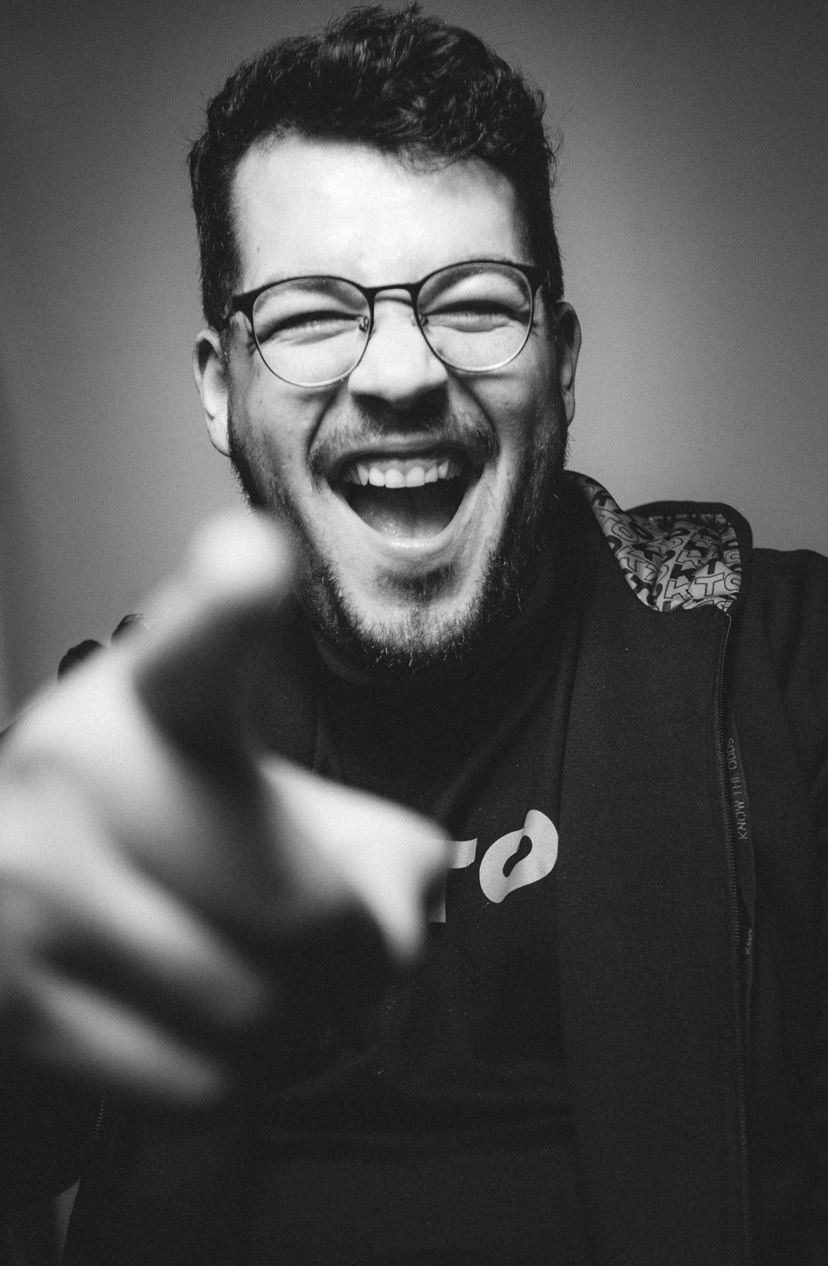 Raphael Gomes - Pretinho Básico - 2023