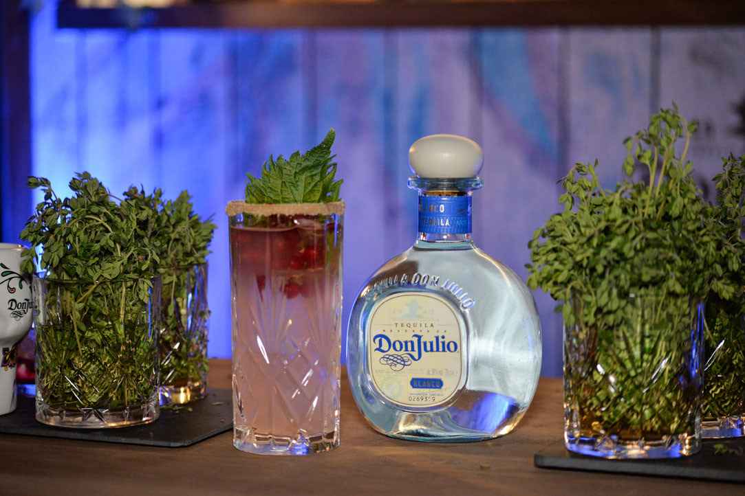 VANITY FAIR, BODEGON DON JULIO