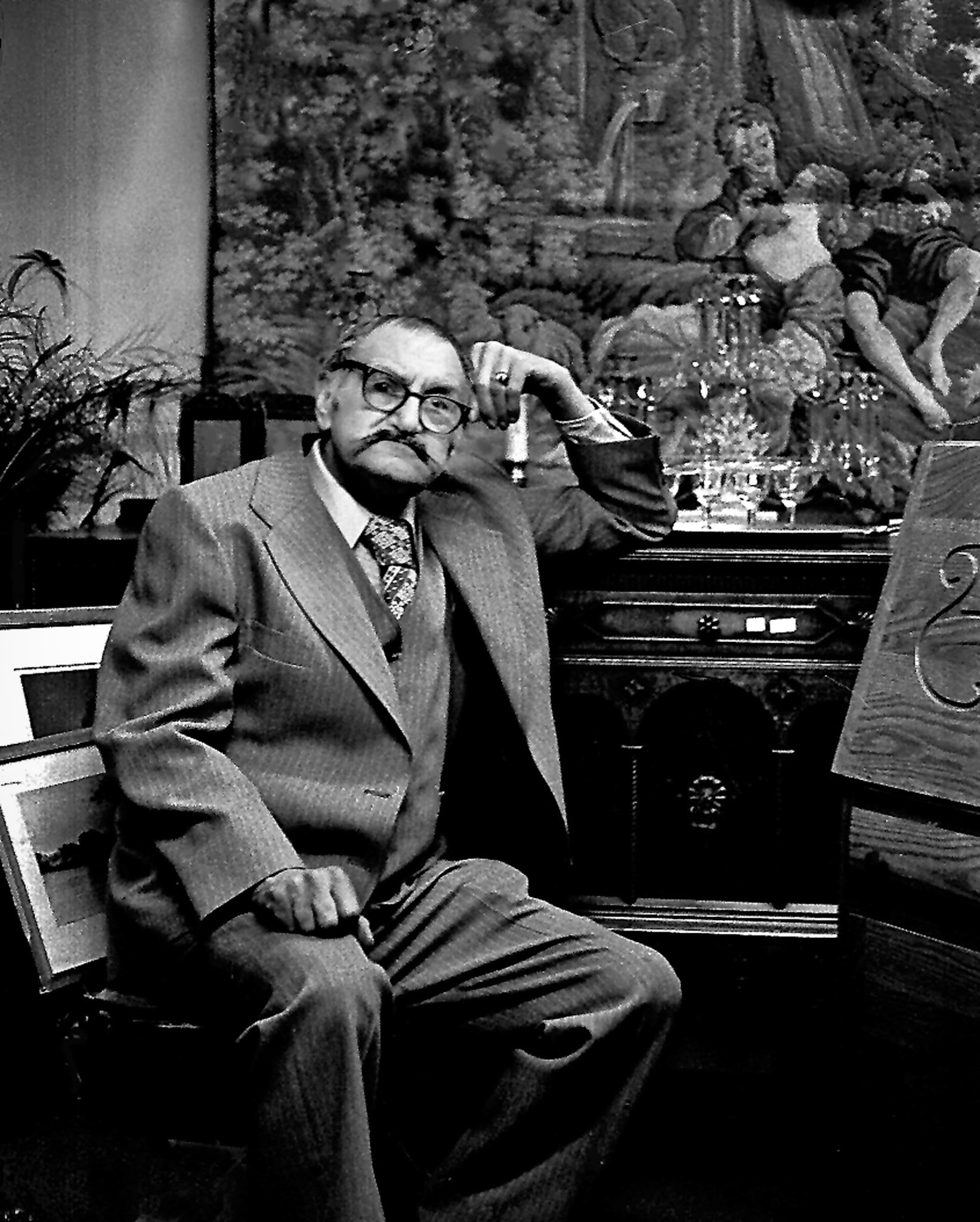      Antique Store owner in Annapolis