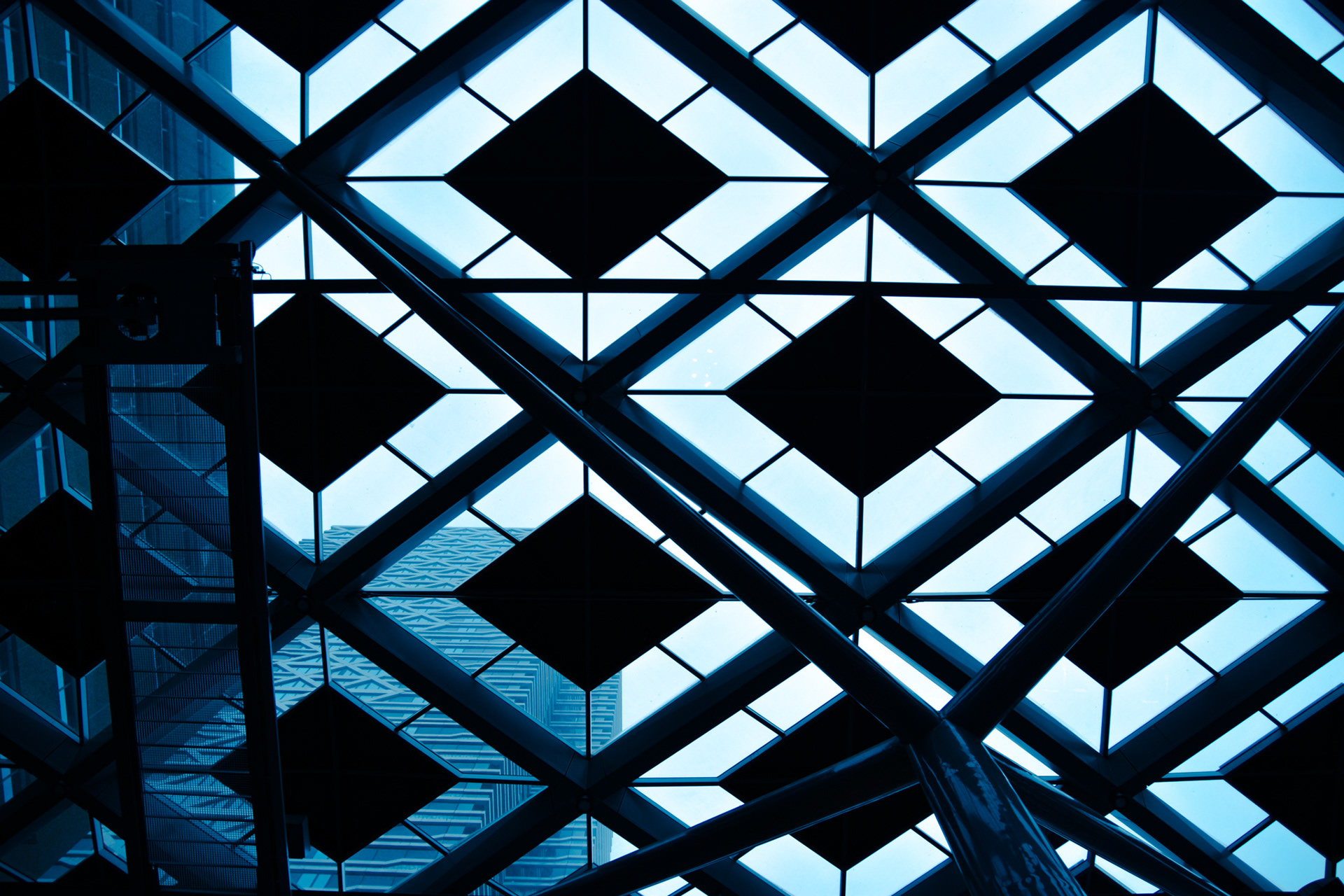 Den haag Central station glass ceiling