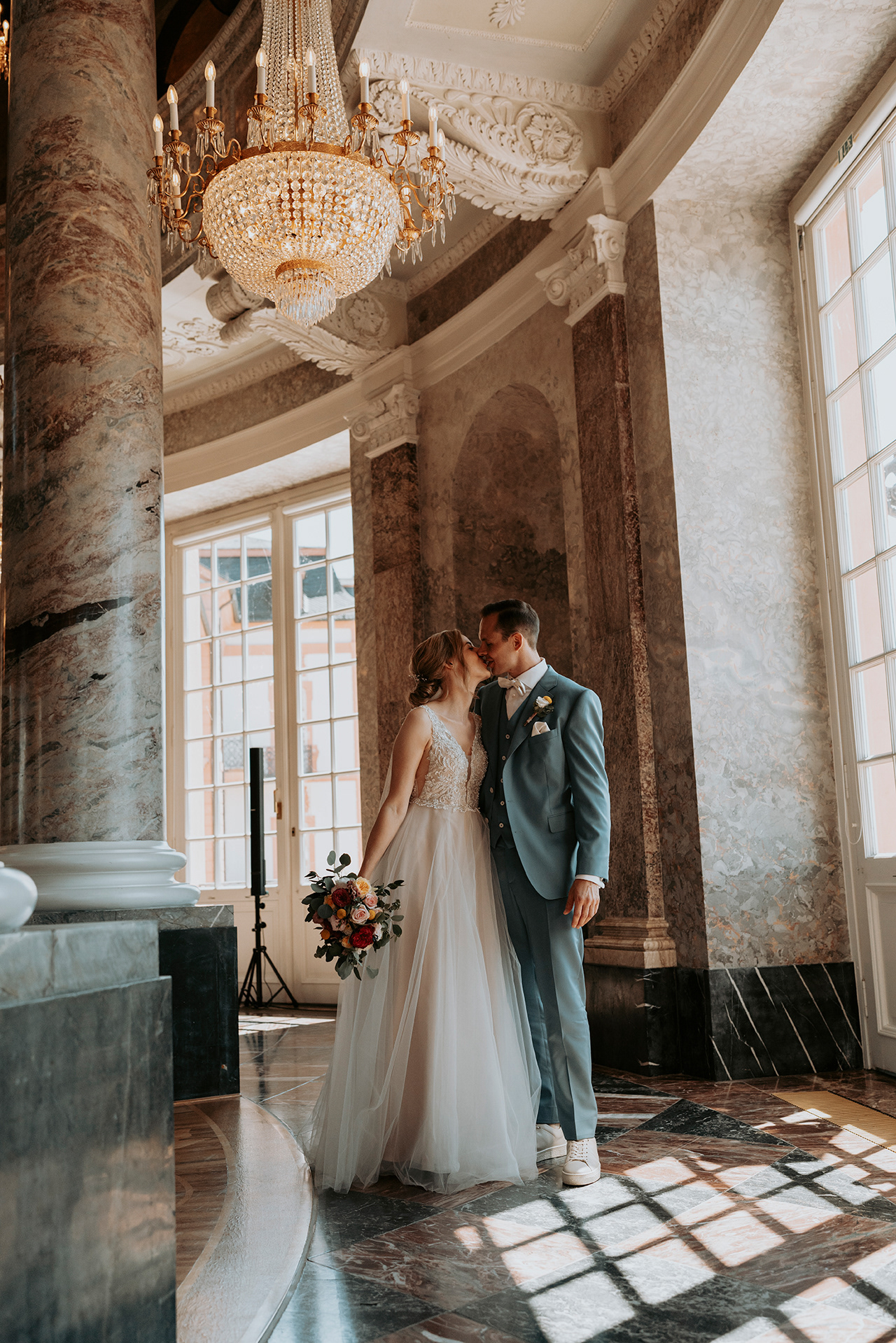 Hochzeitspaar Standesamt Schloß Biebrich