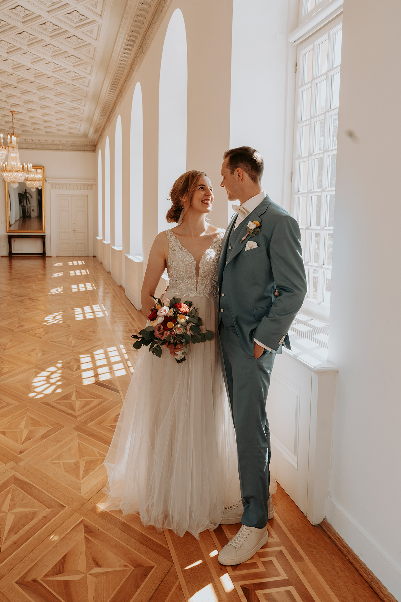 Hochzeitspärchen im Schloß Biebrich