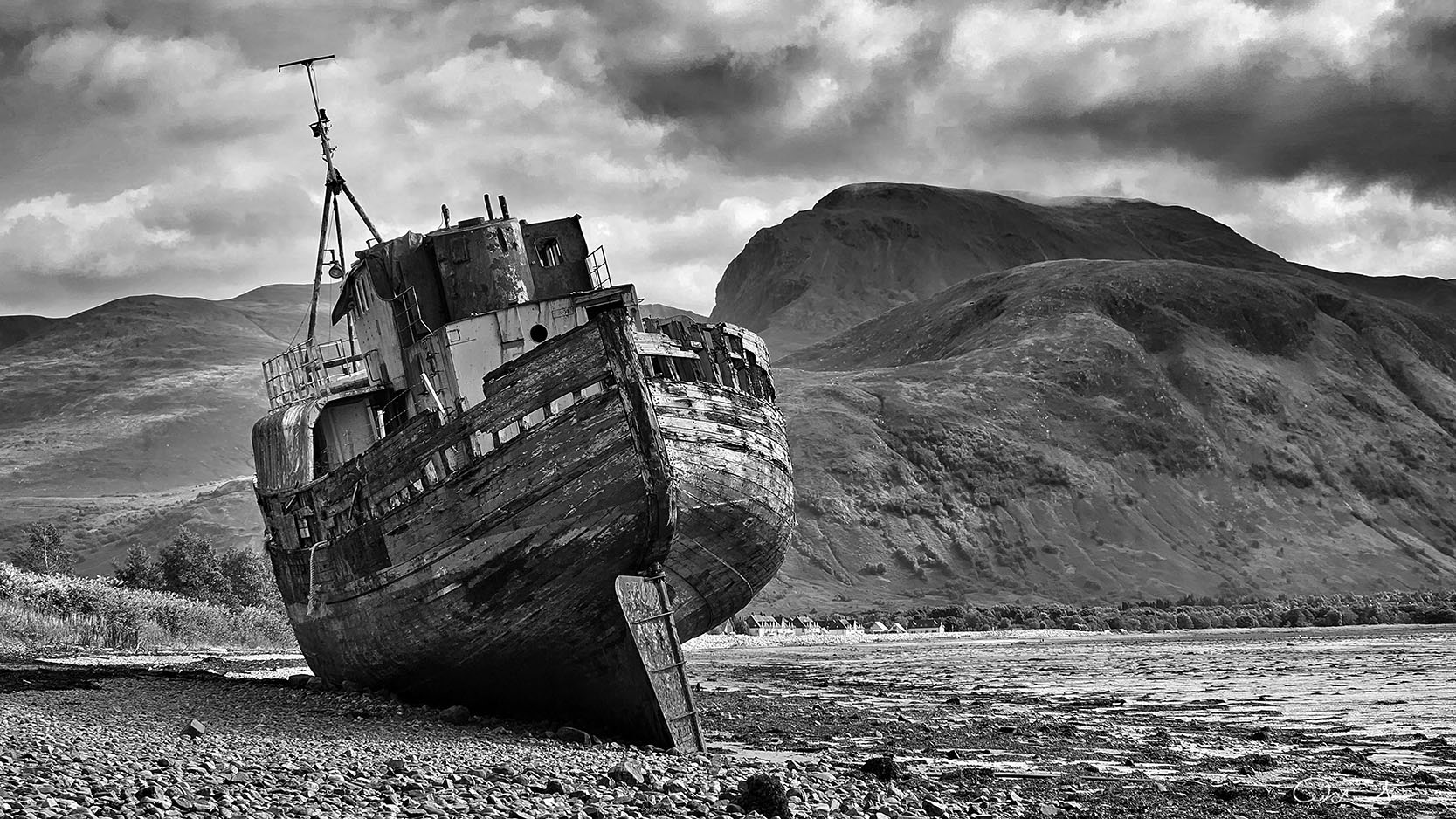 Corpach Shipwreck, Ben Nevis