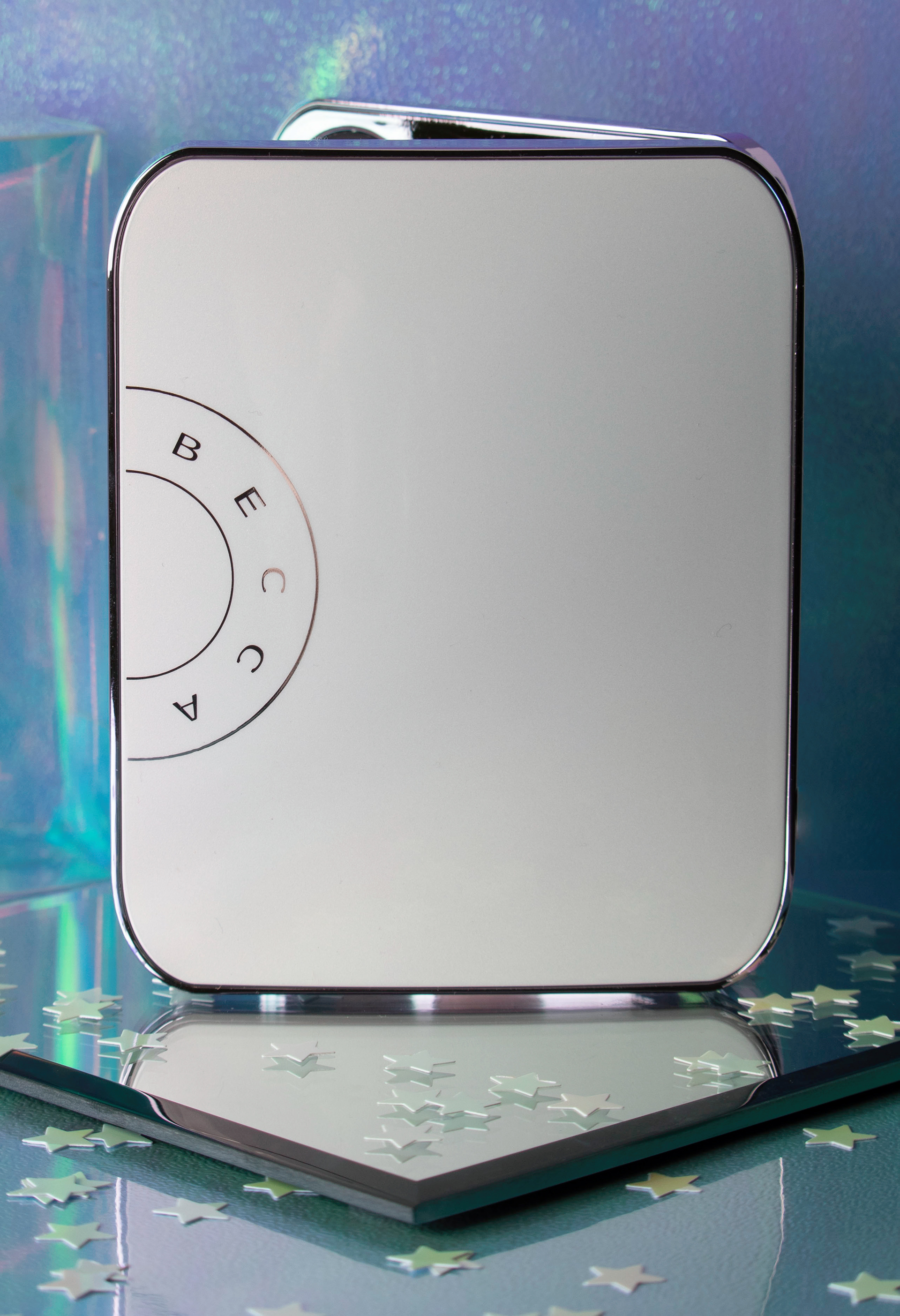 Becca Cosmetics Pearl Glow Palette Advertisement 