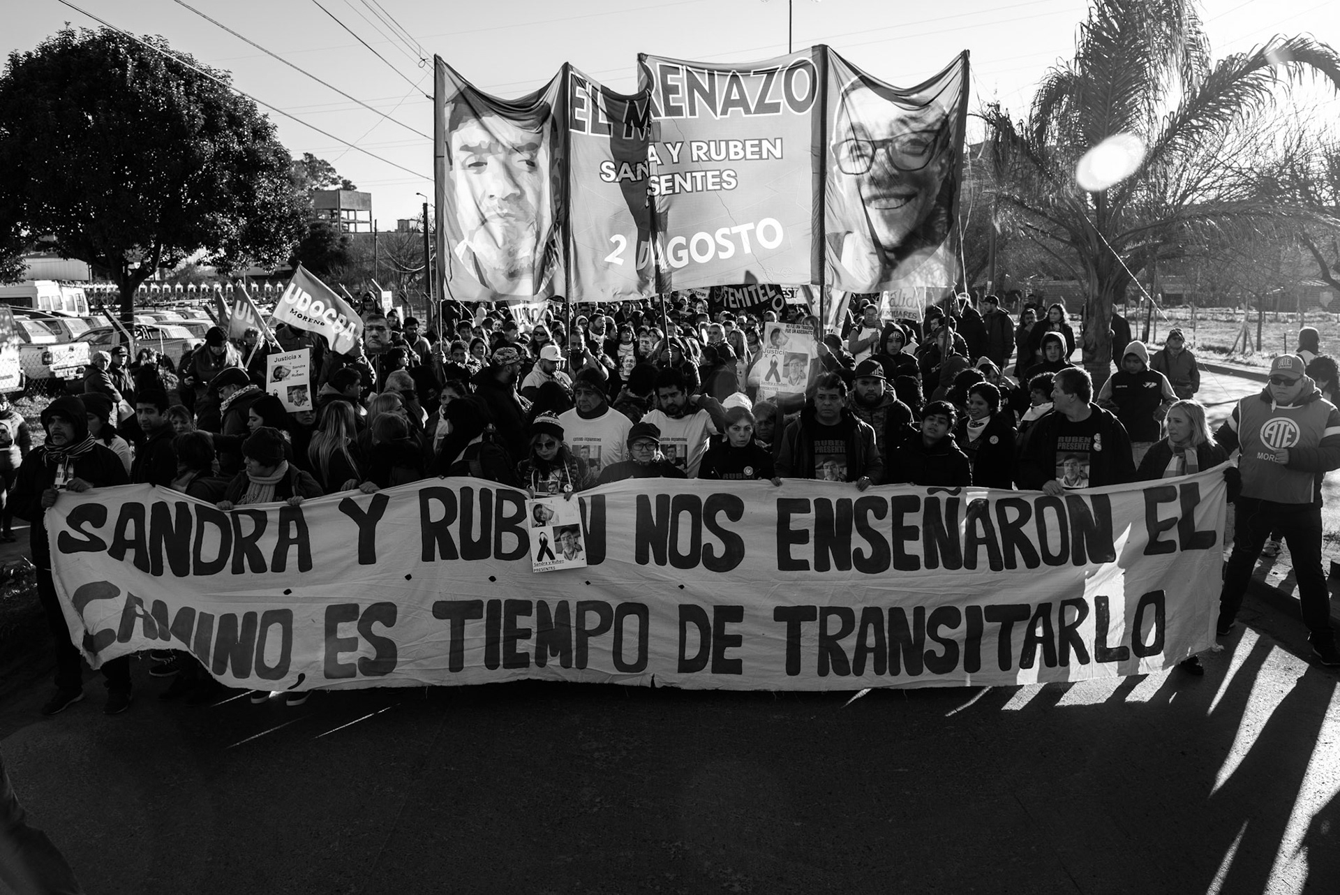 Protest in Moreno, Buenos Aires, commemorating a year of the explosion that killed Sandra Calamano and Rubén Rodríguez.