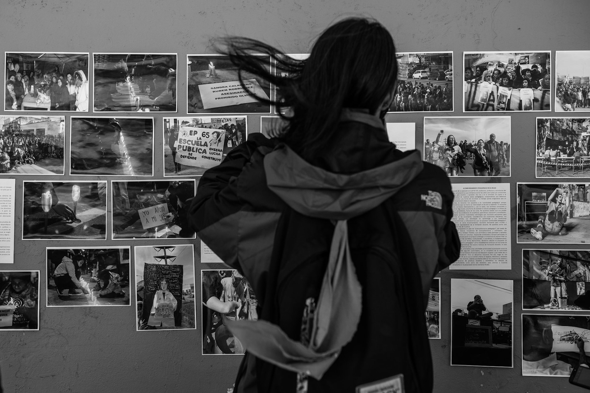 Protest in Moreno, Buenos Aires, commemorating a year of the explosion that killed Sandra Calamano and Rubén Rodríguez.