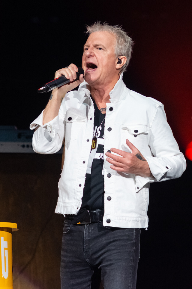 Alan Frew of Glass Tiger