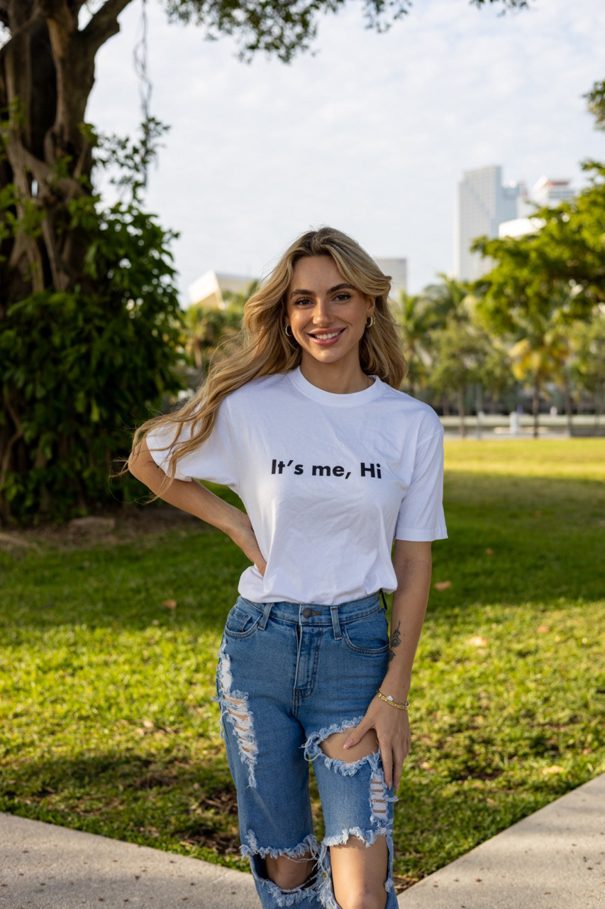 Kara Gault models for Happyinteractions.co in Miami, Florida: photography by Johnny Michael