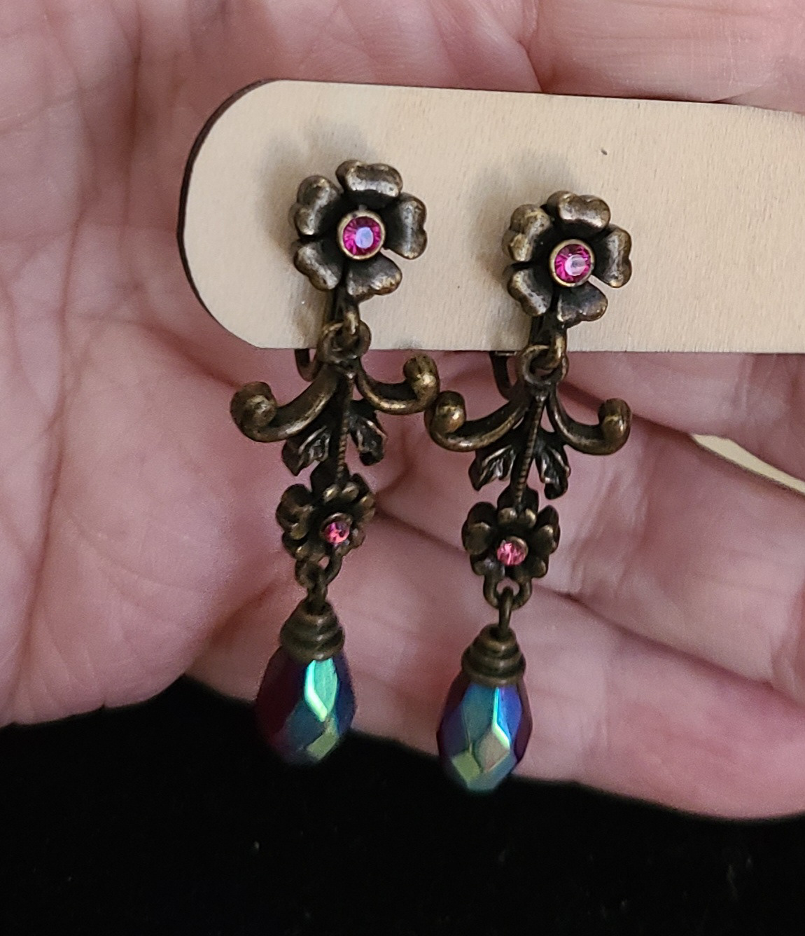 $20 c.1980s Avon clip on earrings