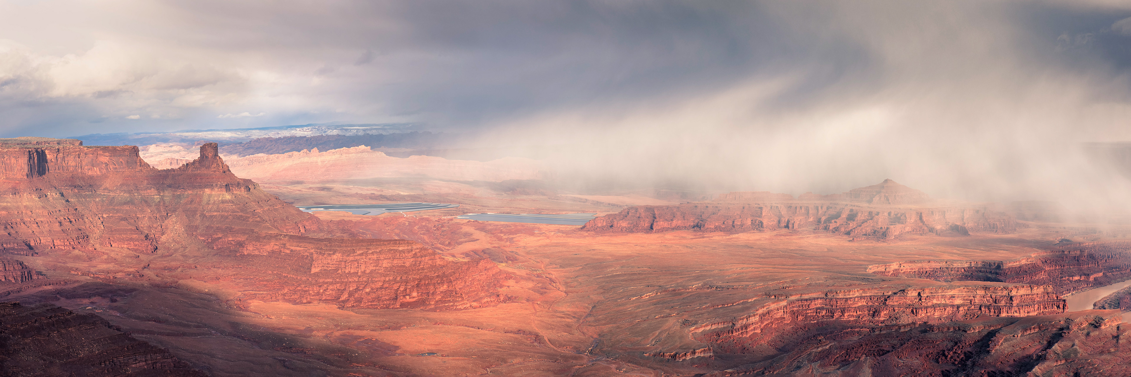 Storm Approaching the Rim