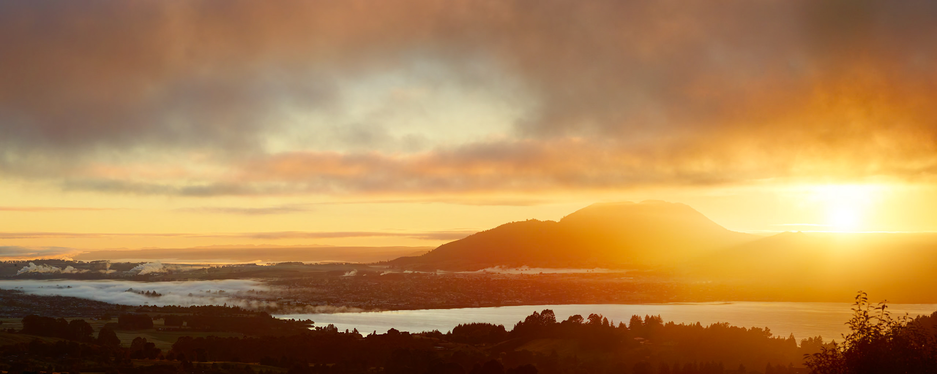 NZ010 - Lake Taupo