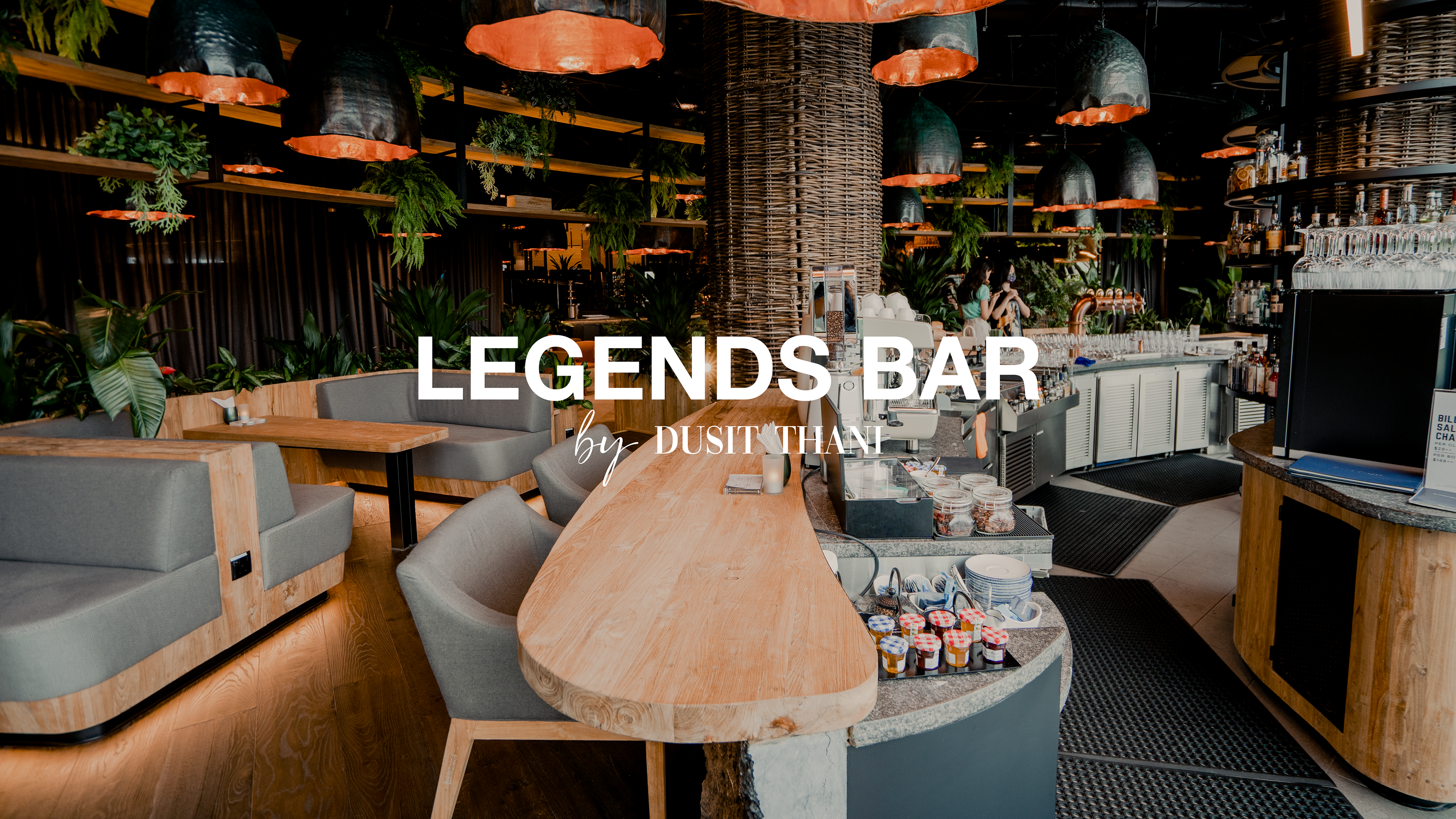 Legends Bar Opens at Dusit Thani Laguna Singapore