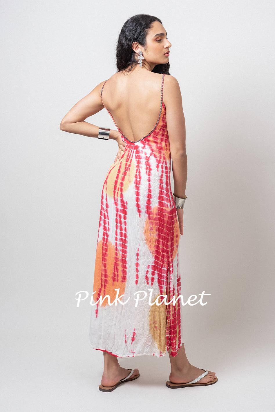 Shooting campagne prêt-à-porter de SS24 Pink Planet