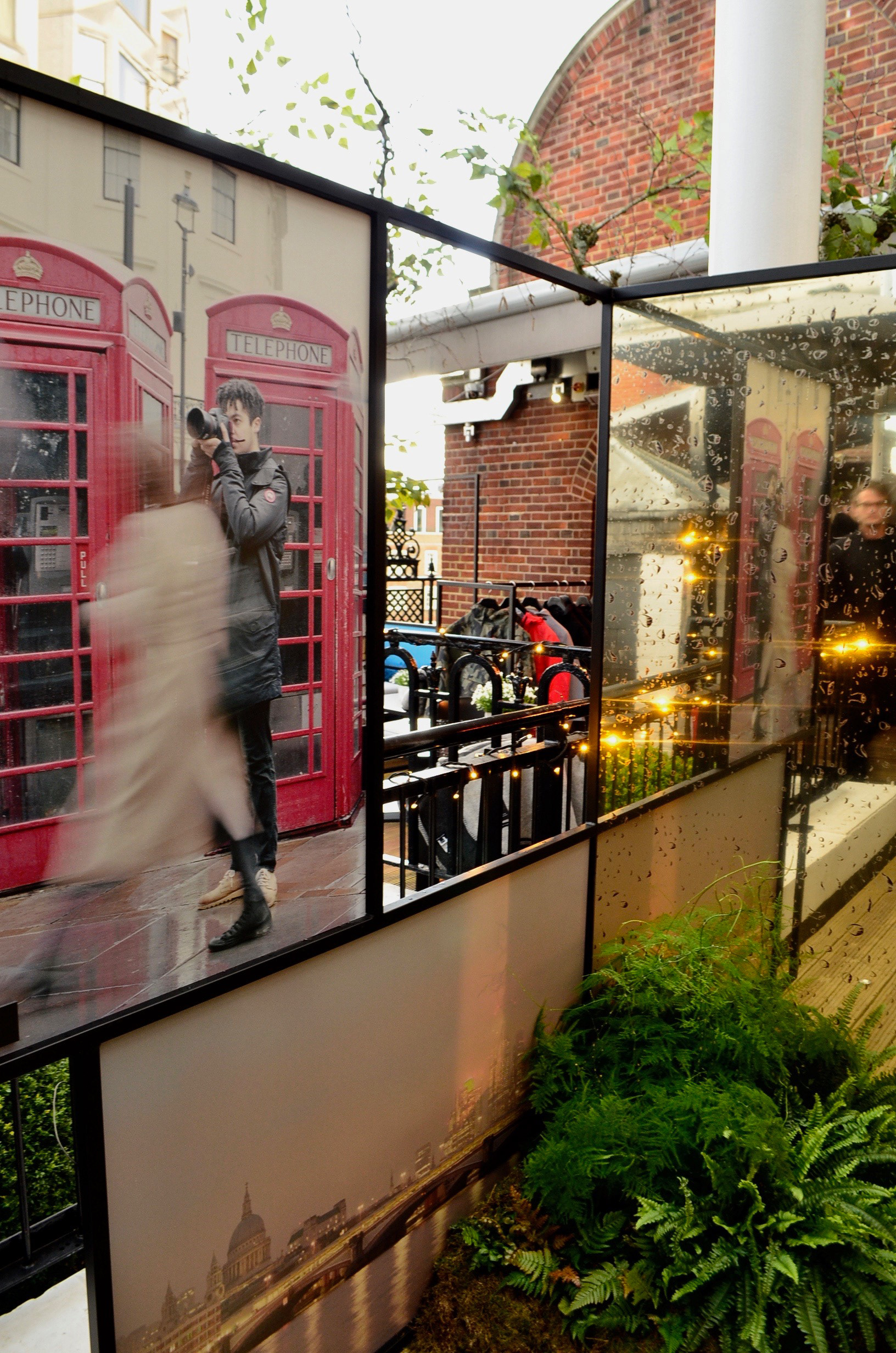 Campaign imagery in a light frame