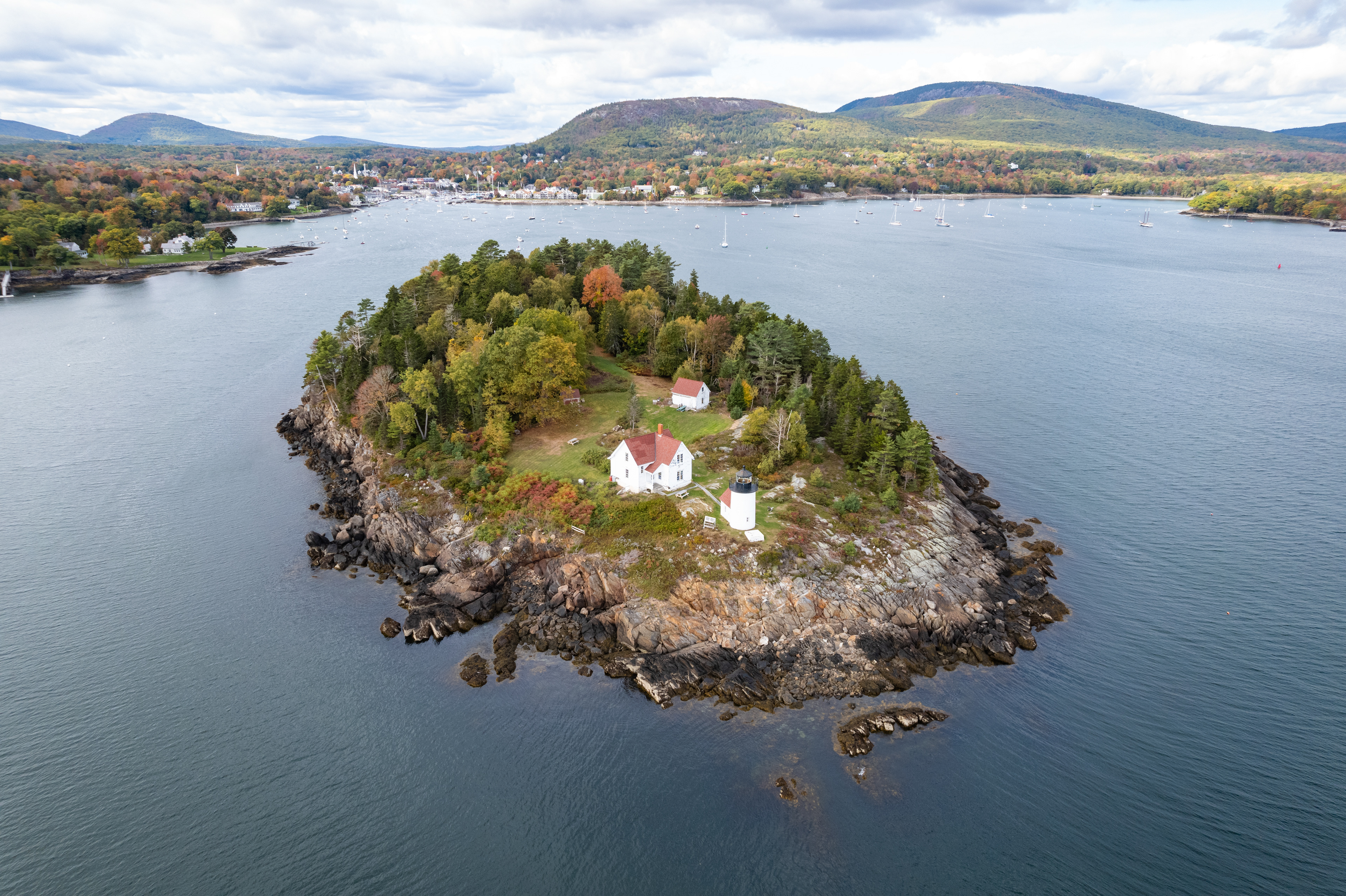 Curtis Island Light