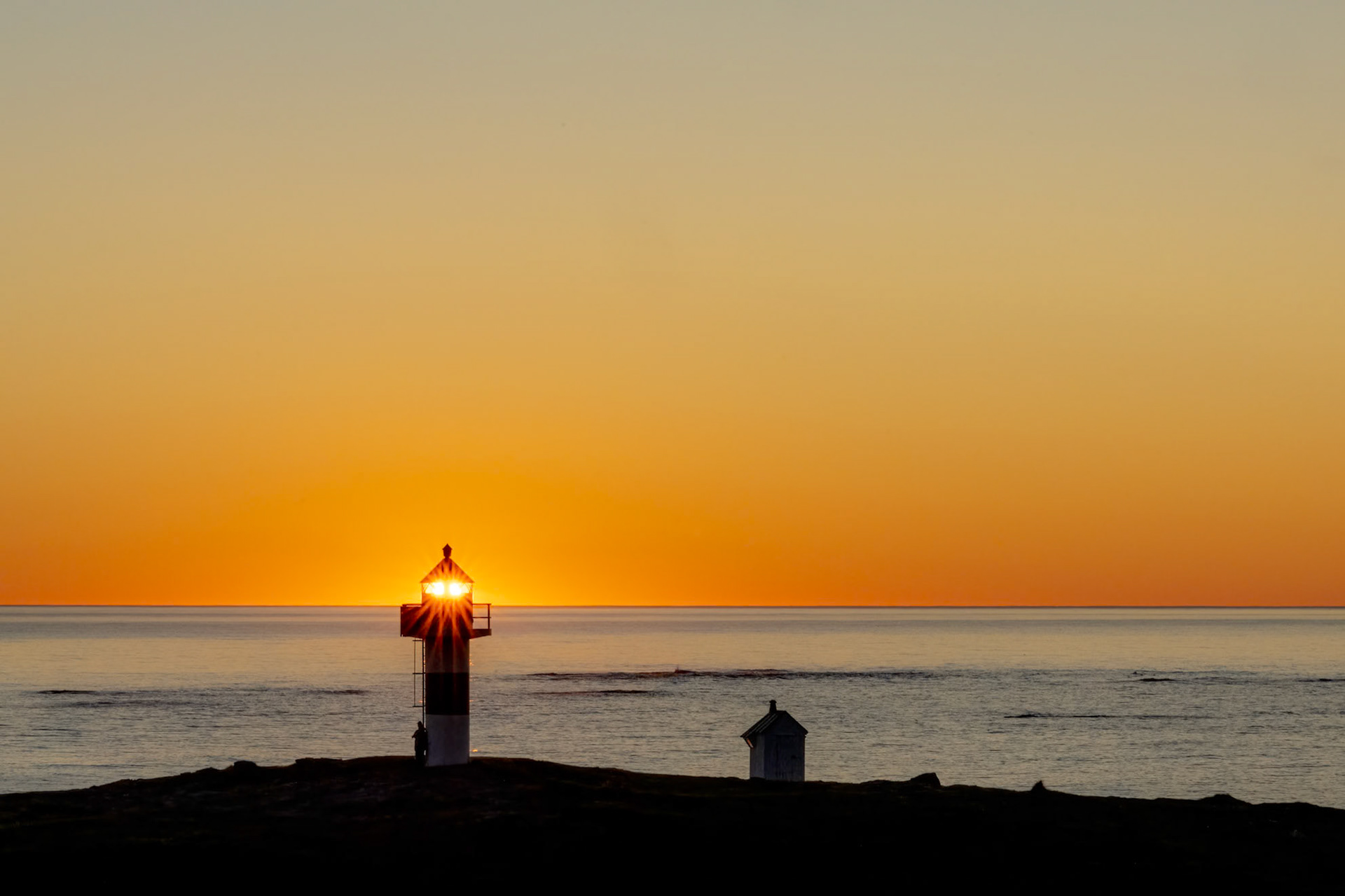 Midnatt - Børhella fyr, Andøya