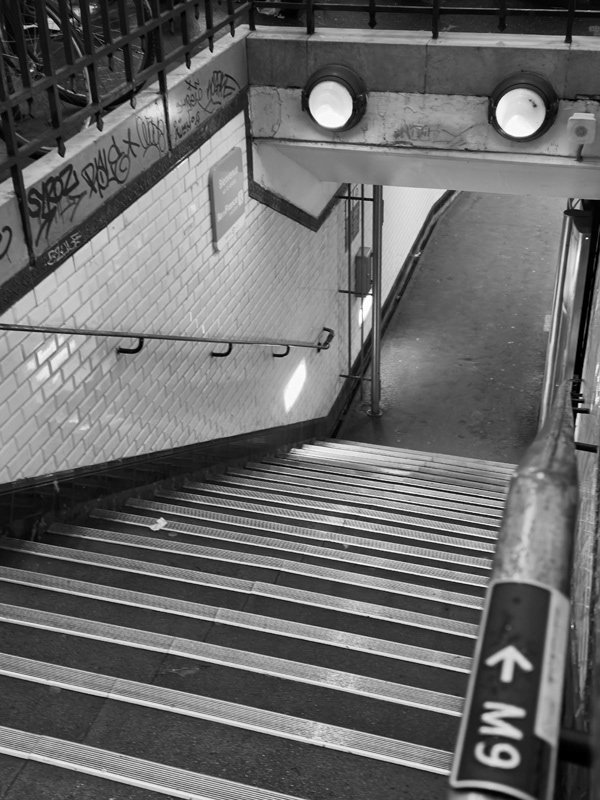 2024-Croix de Chavaux Métro